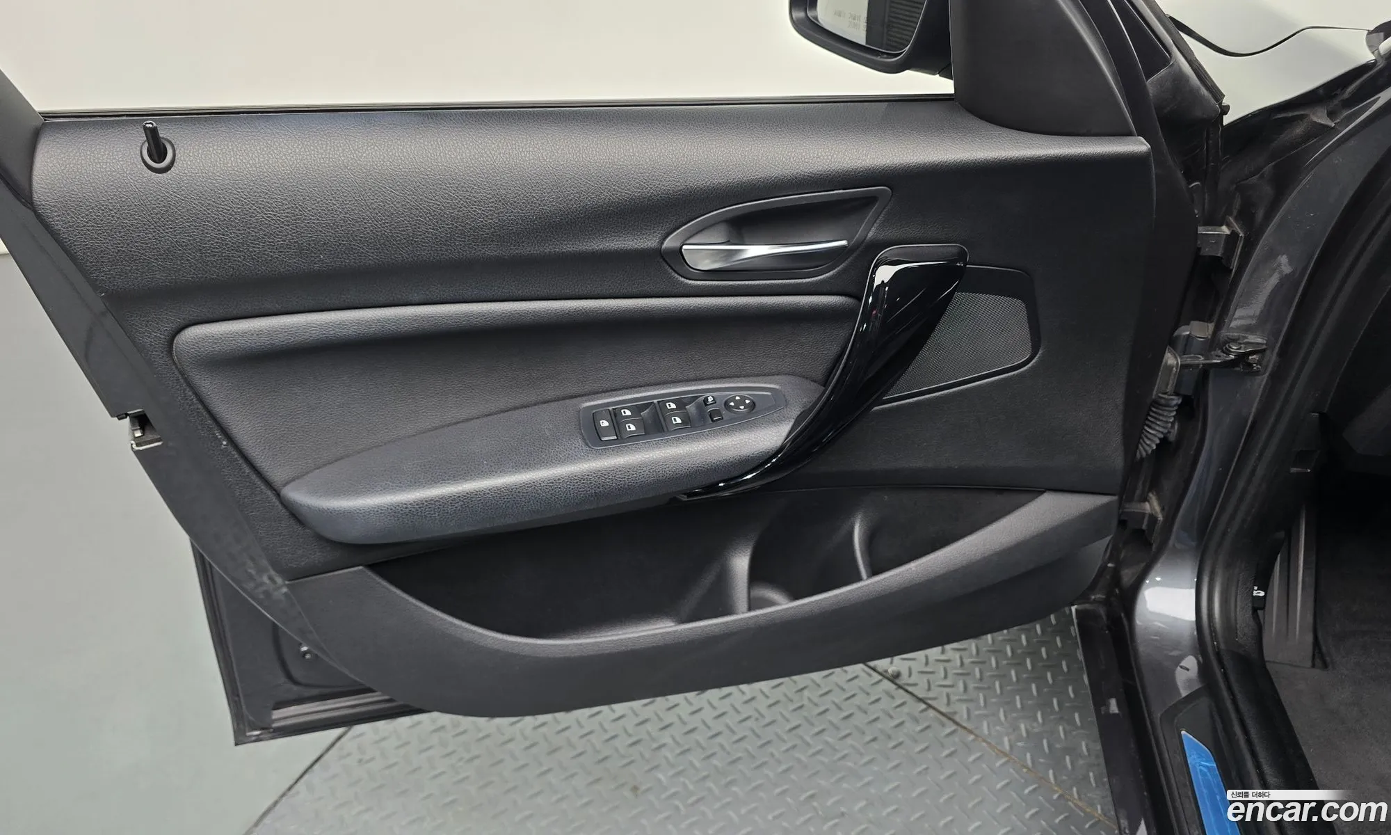 BMW 1 Series 2017 WBA1S5108HV805296 — 28