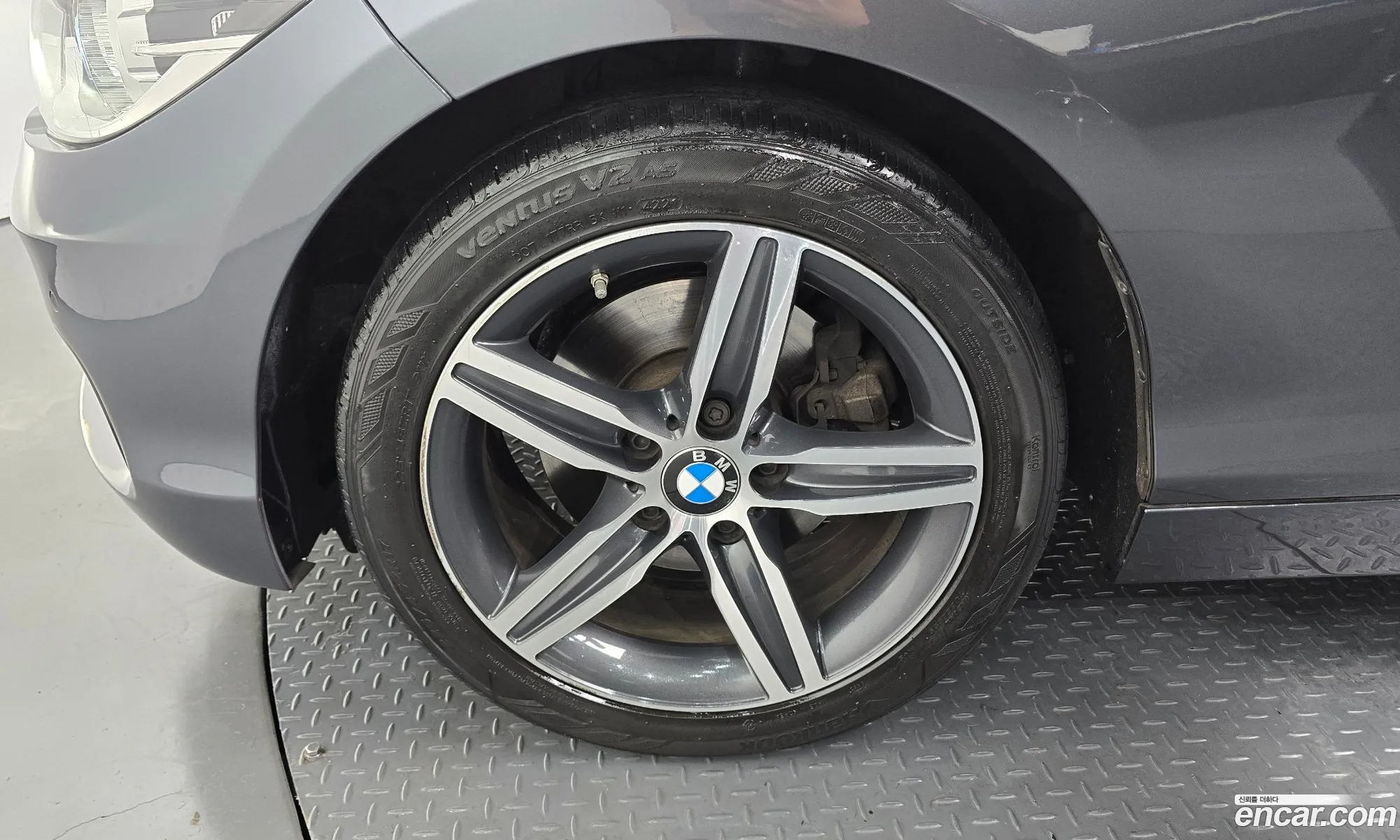 BMW 1 Series 2017 WBA1S5108HV805296 — 30