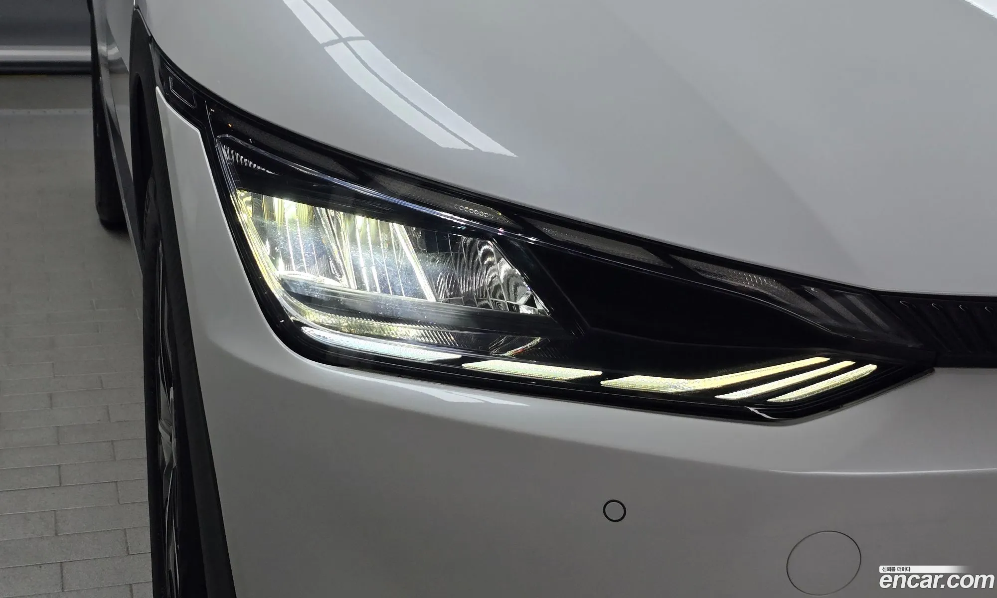 Kia EV6 2022 KNAC281AFPA104823 — 6