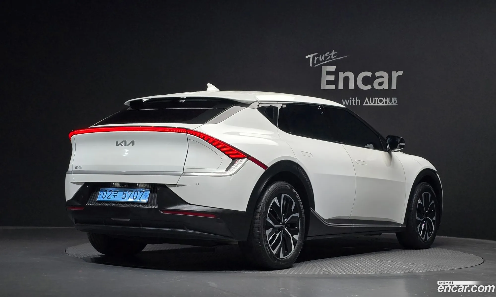 Kia EV6 2022 KNAC281AFPA104823 — 12