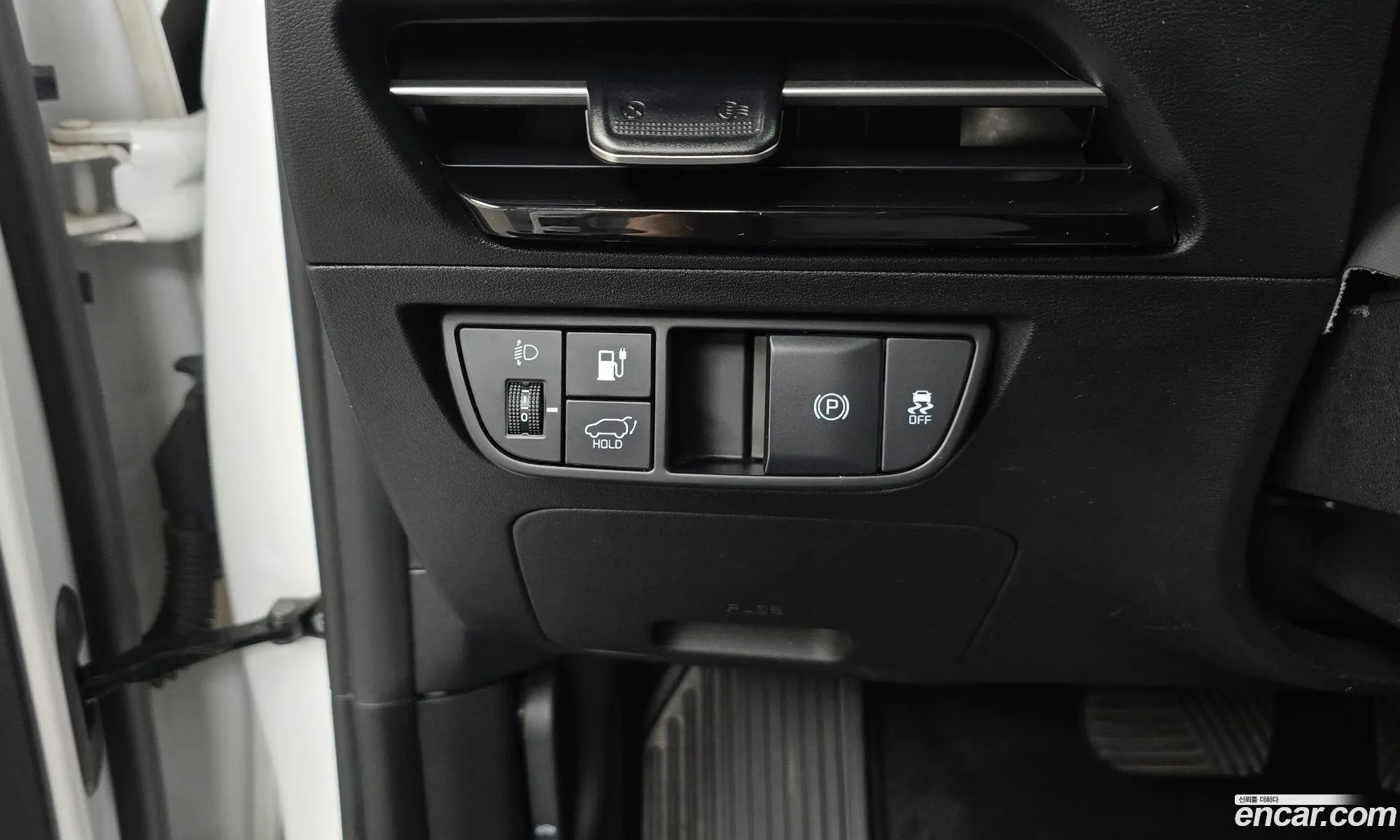 Kia EV6 2022 KNAC281AFPA104823 — 23