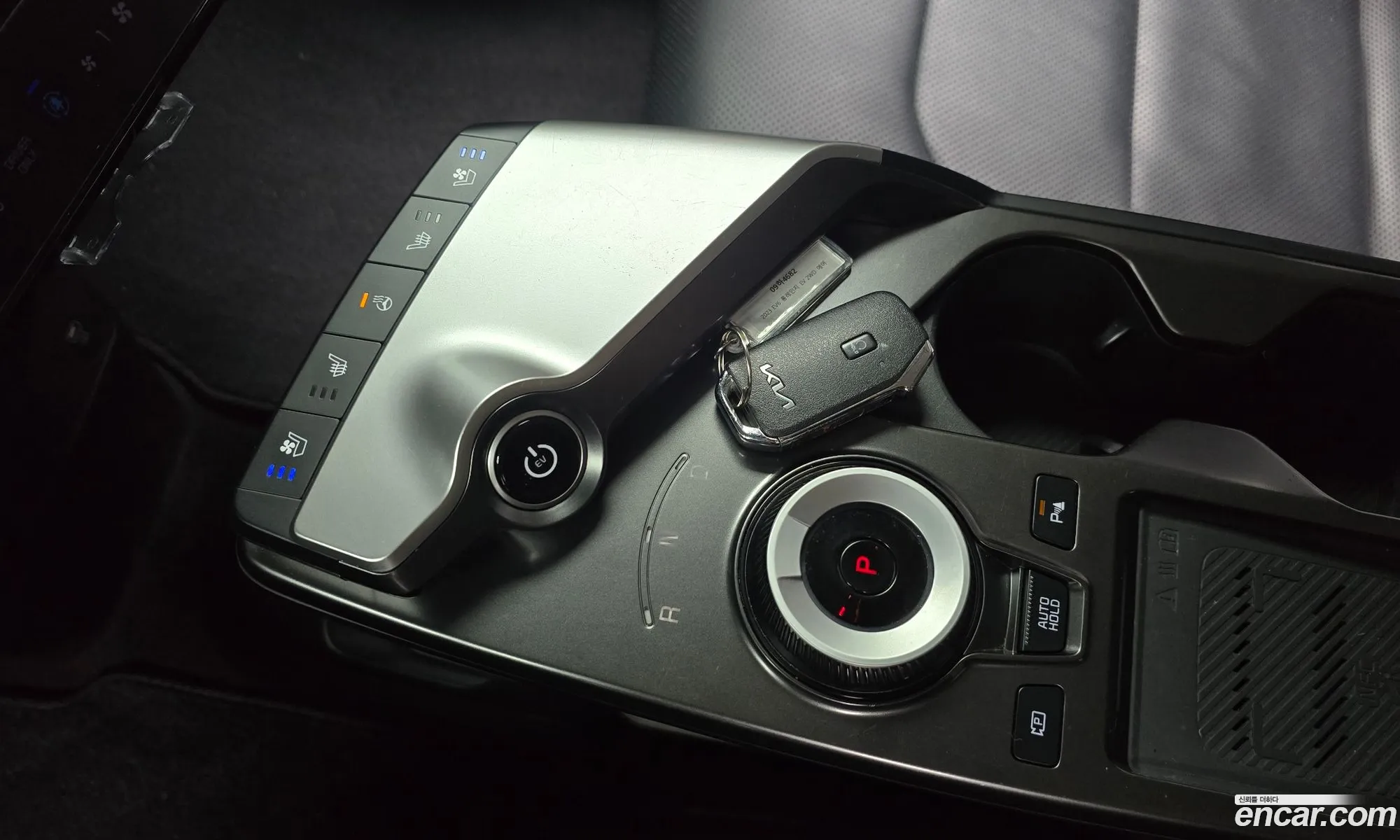Kia EV6 2022 KNAC281AFPA104823 — 26