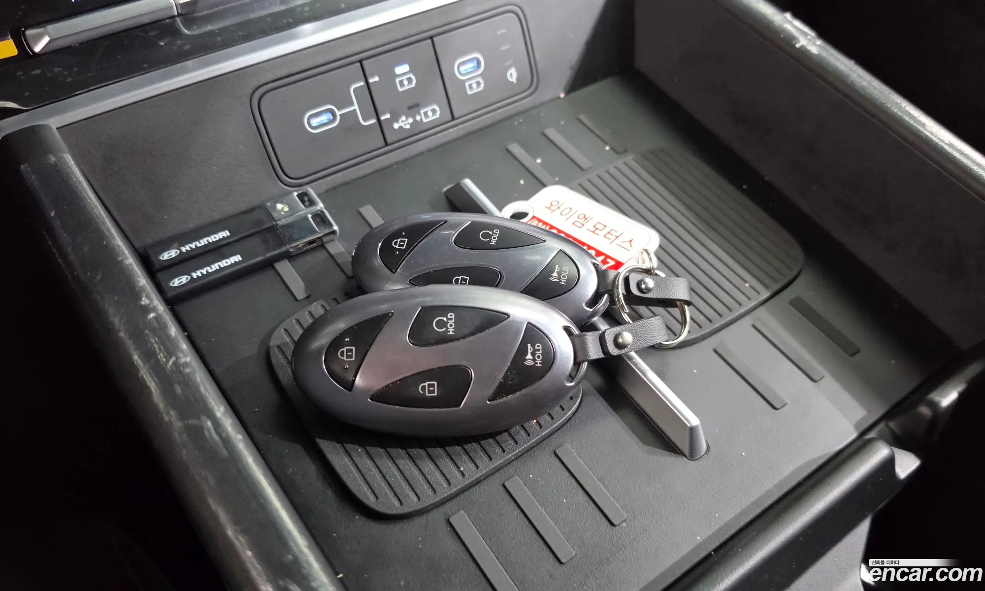 Hyundai Santa Fe 2026 — 24