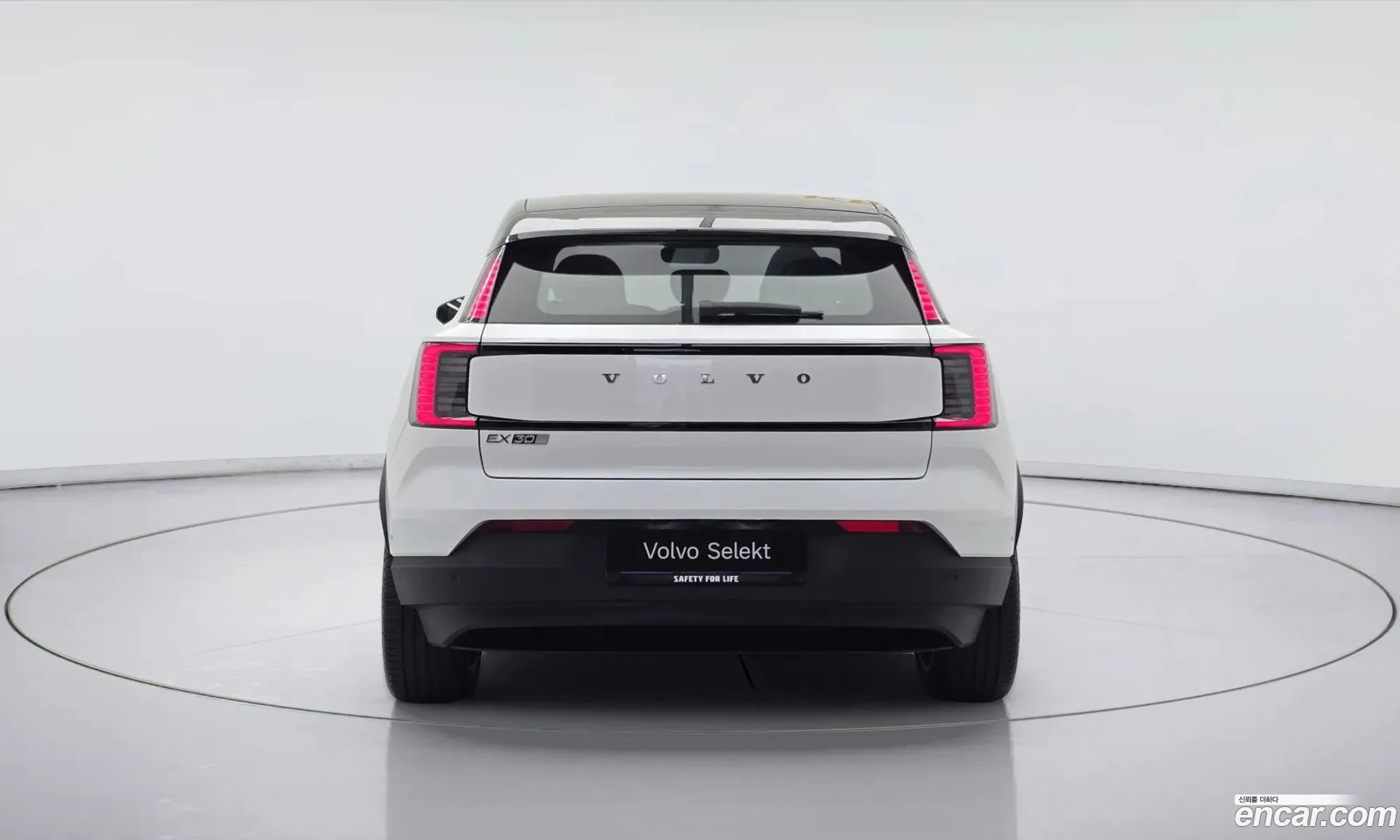 Volvo EX30 2025 — 10