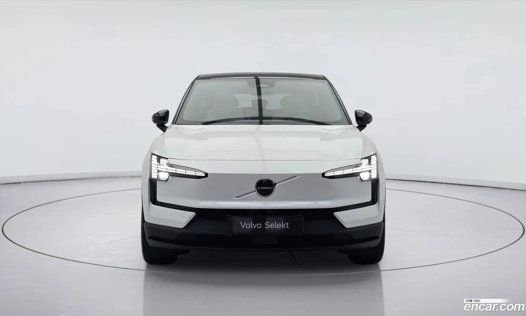 Volvo EX30 2025 — 13
