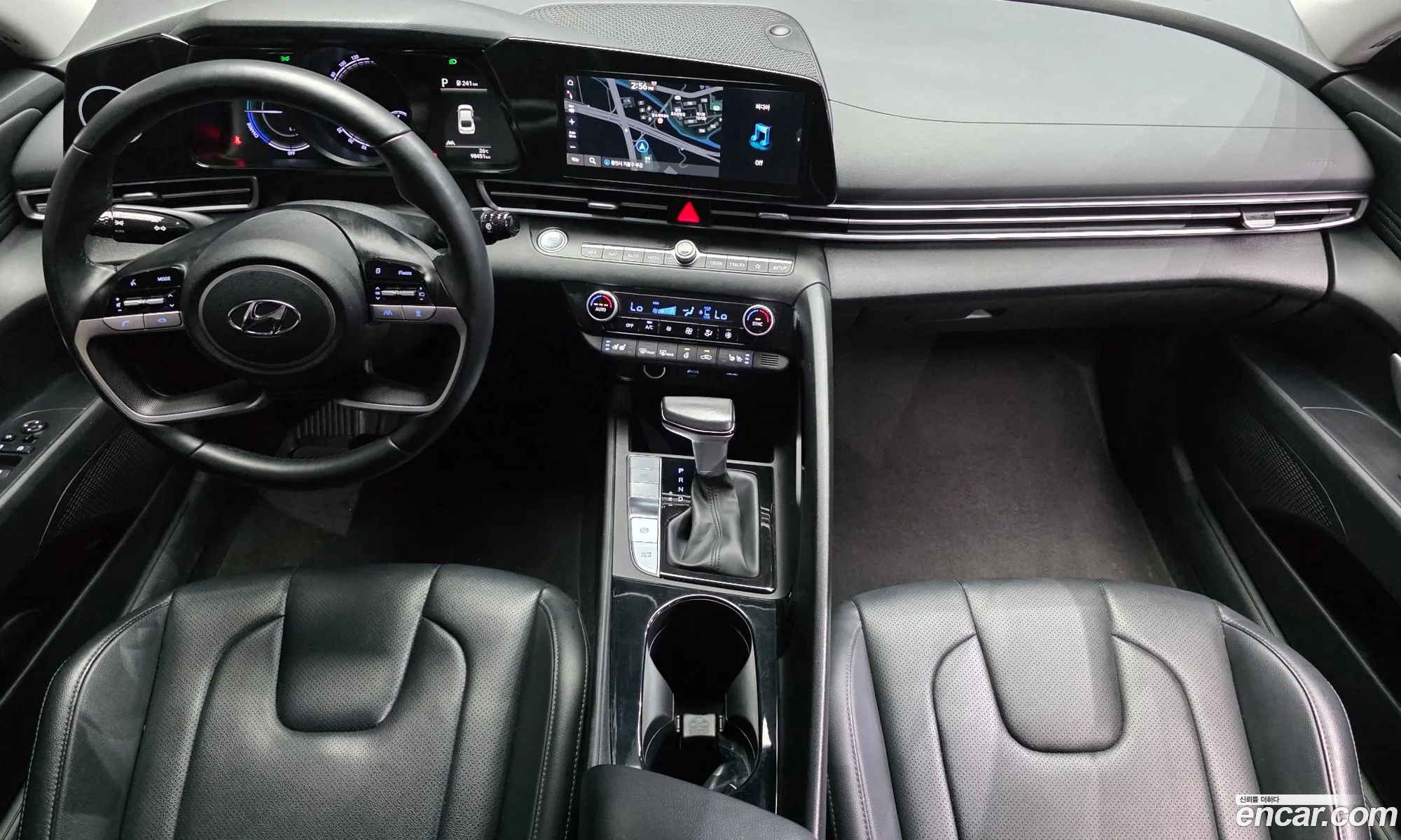 Hyundai Elantra Hybrid 2022 — 16