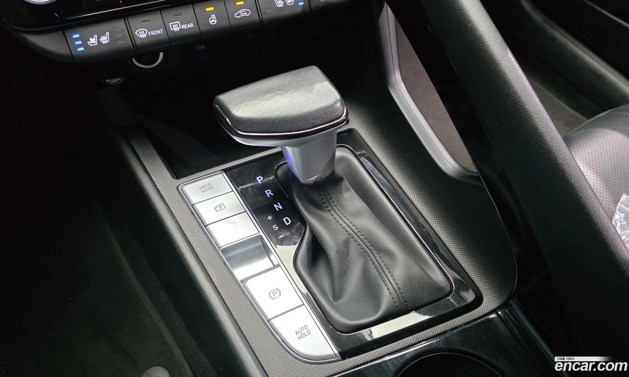 Hyundai Elantra Hybrid 2022 — 19