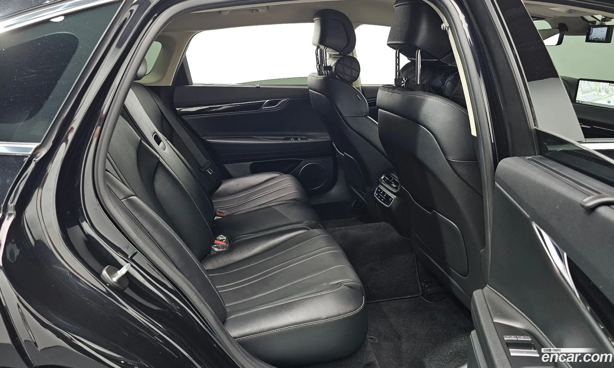 Genesis G80 2022 KMTGB41CDNU157622 — 16