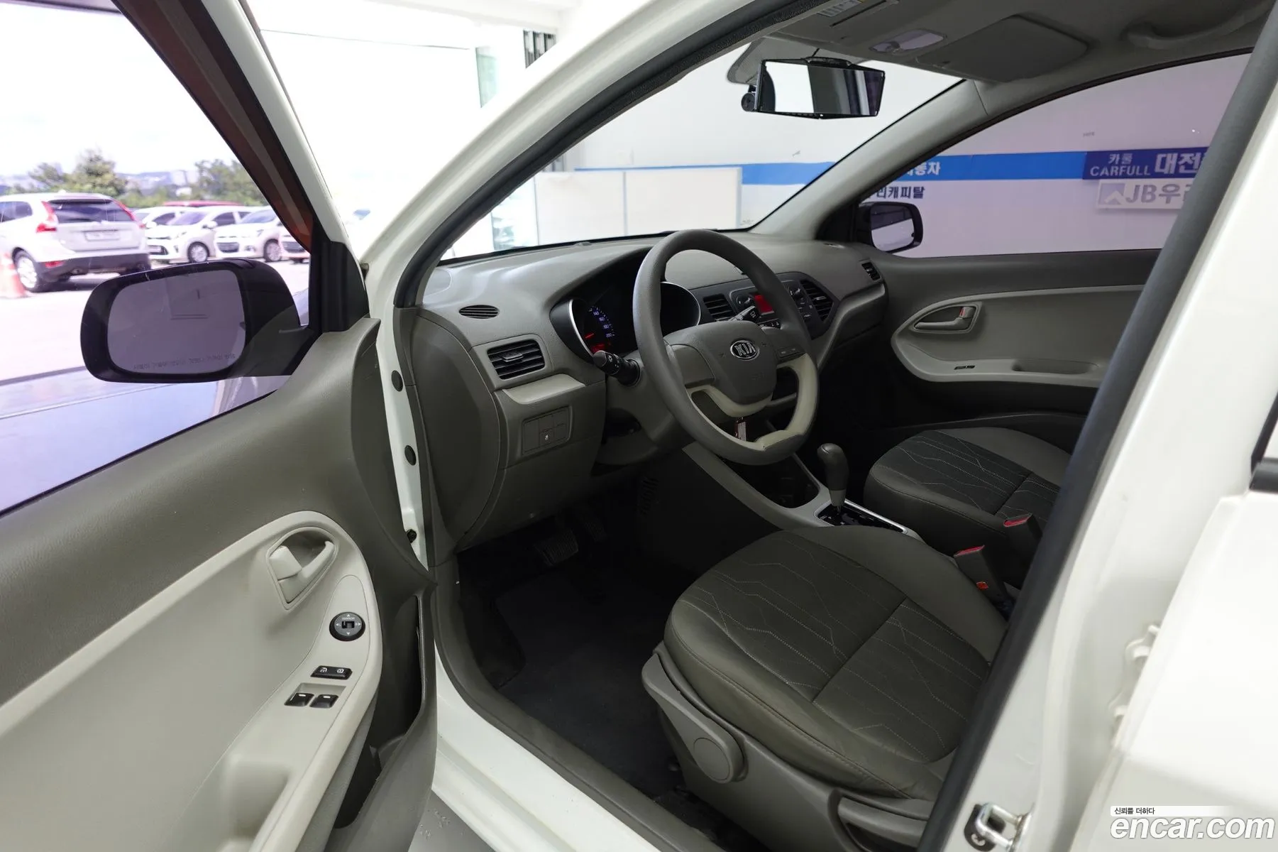 Kia Morning 2015 — 17
