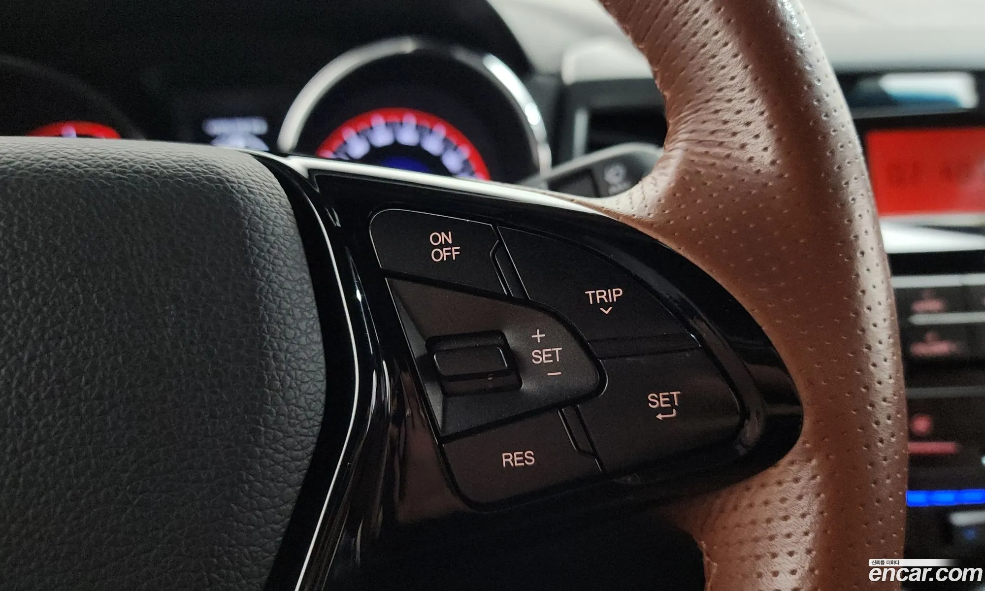 KG Mobility (SsangYong) Tivoli Armour 2018 — 13