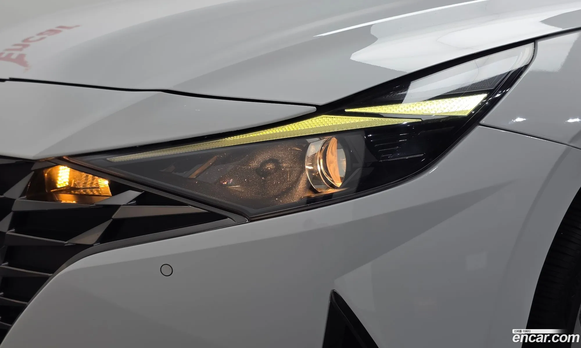 Hyundai Elantra Hybrid 2022 — 27