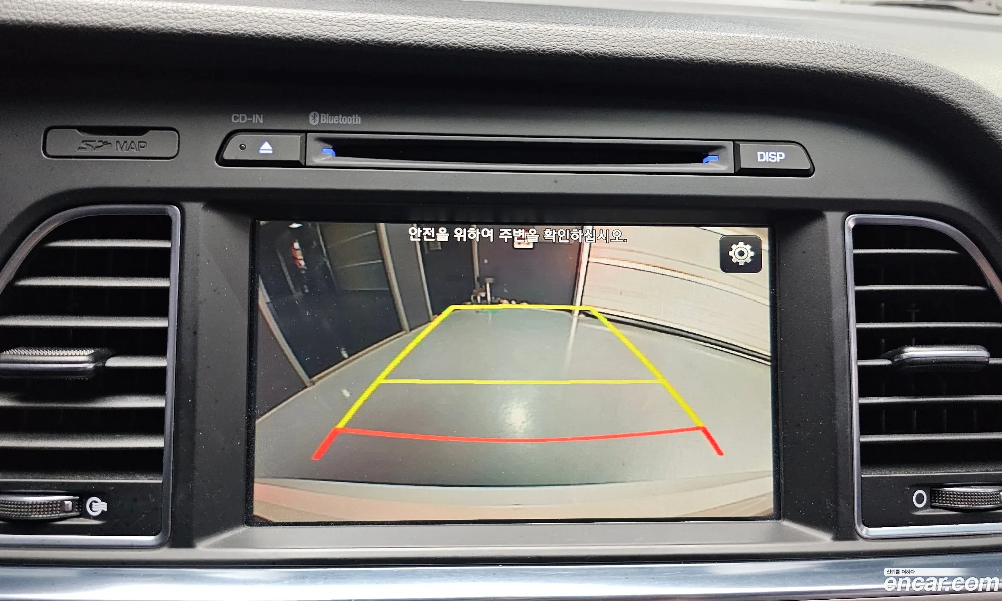 Hyundai LF Sonata 2016 — 18