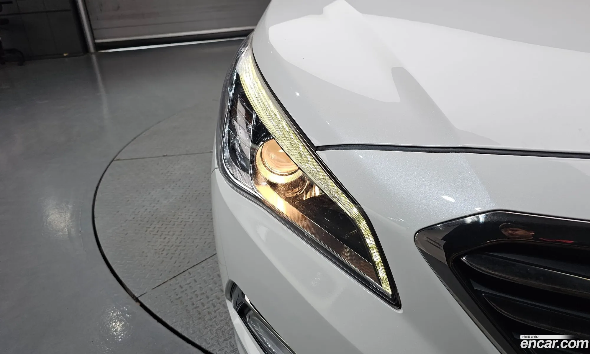 Hyundai LF Sonata 2016 — 35
