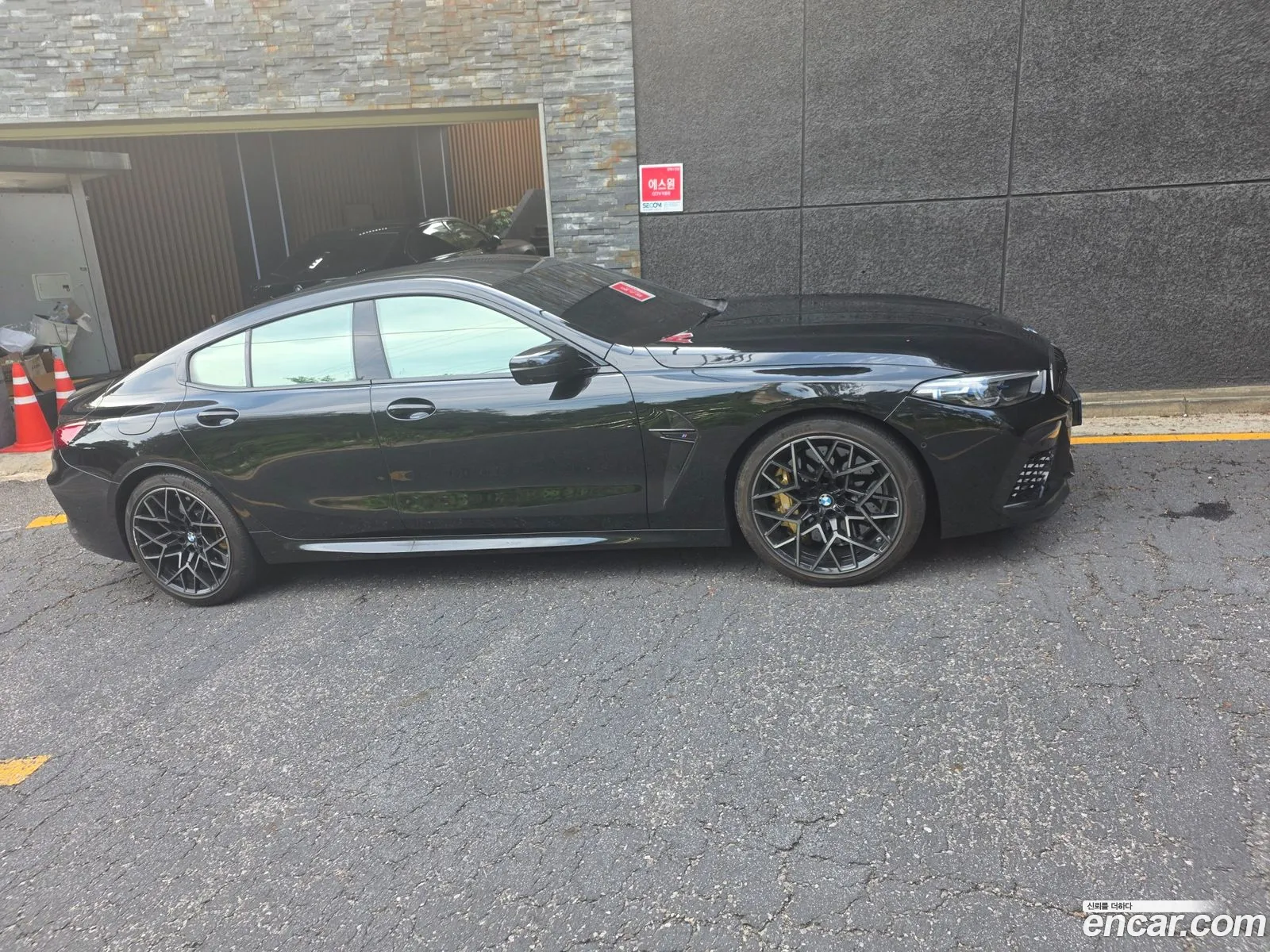 BMW M8 2022 — 3