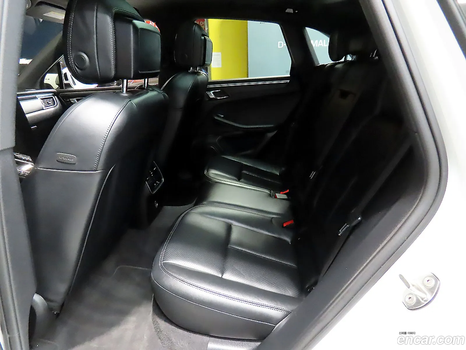 Porsche Macan 2018 — 15