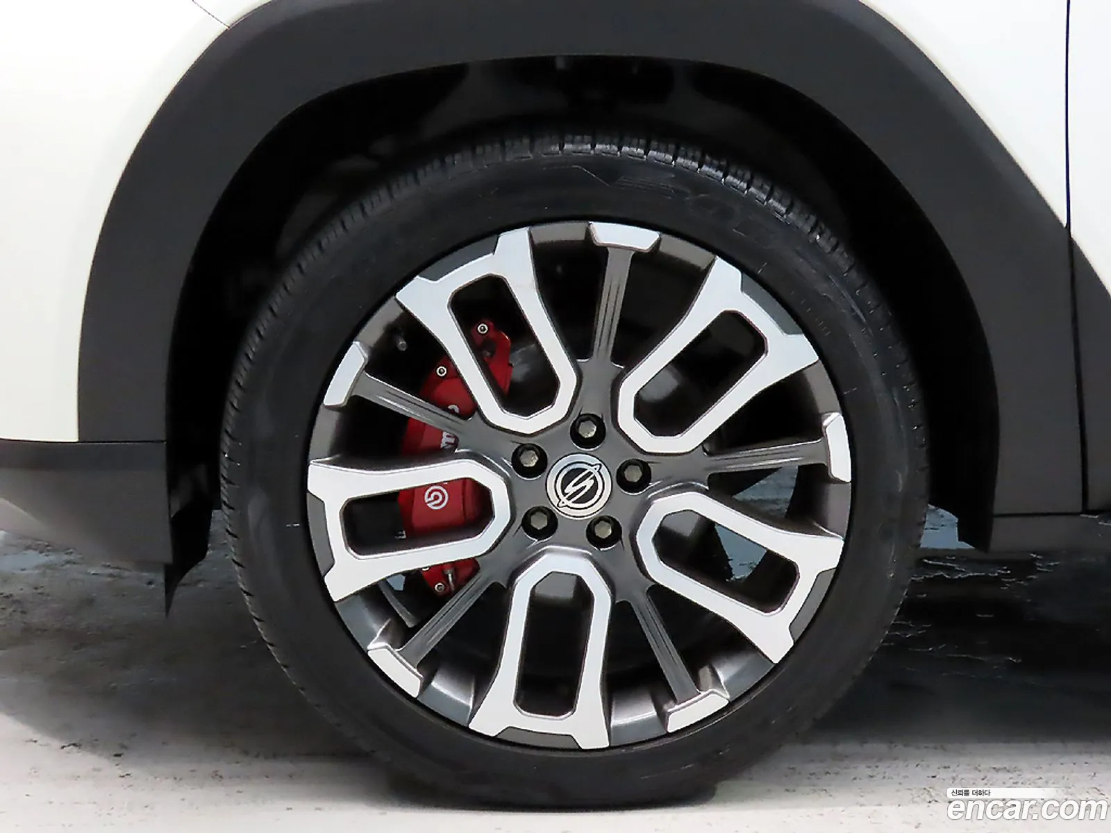 KG Mobility (SsangYong) Torres 2022 — 13