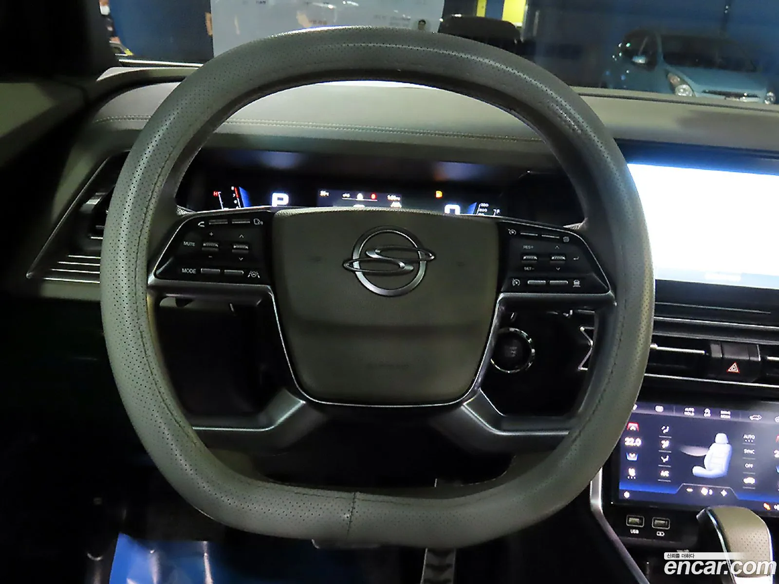 KG Mobility (SsangYong) Torres 2022 — 10