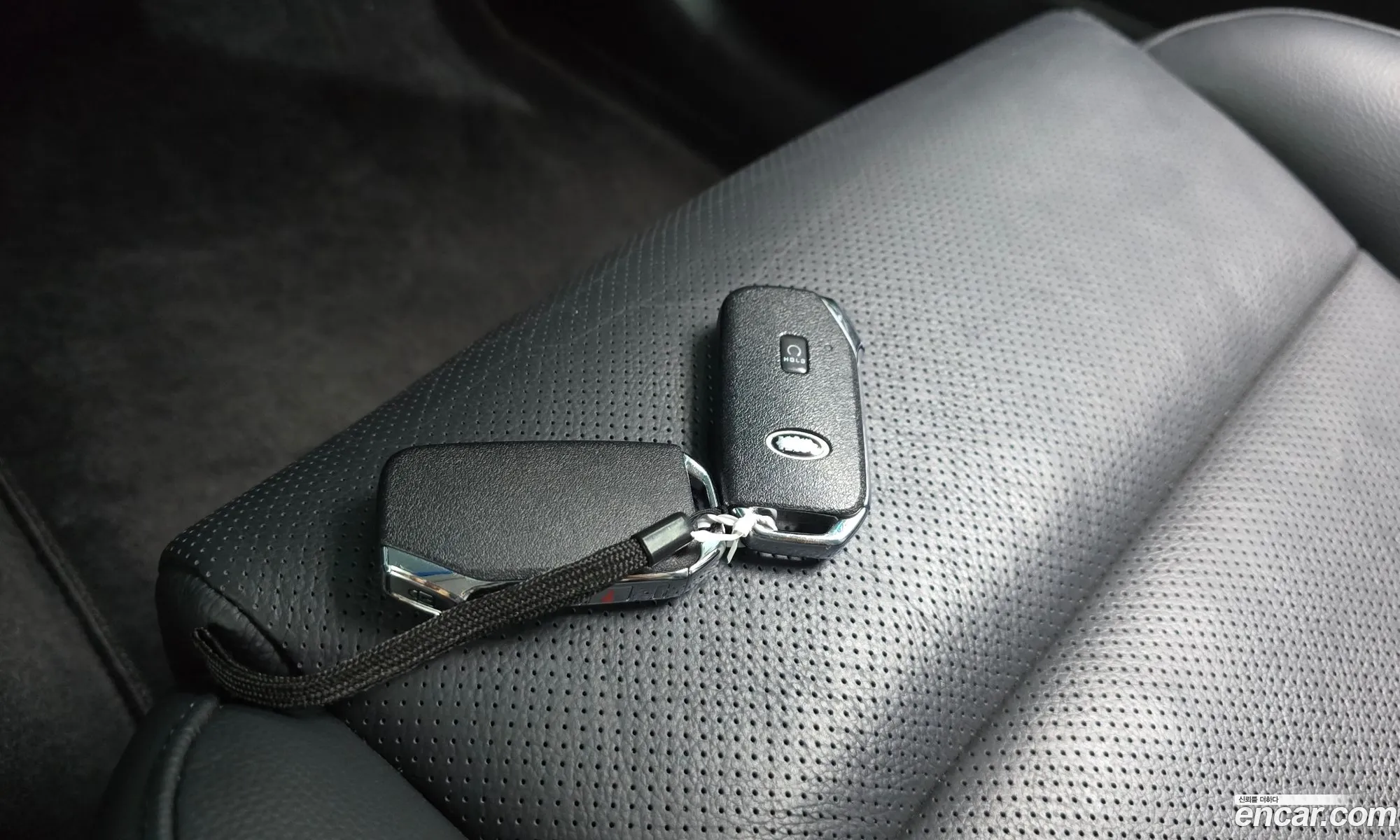 Kia K7 Premier 2019 KNALC41BBLA201261 — 18