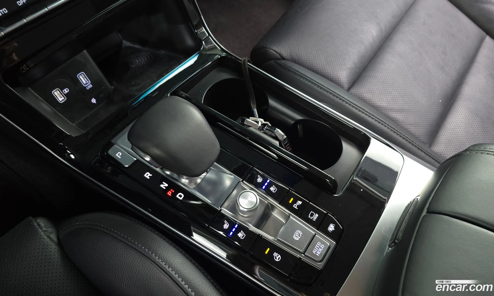 Kia K7 Premier 2019 KNALC41BBLA201261 — 11