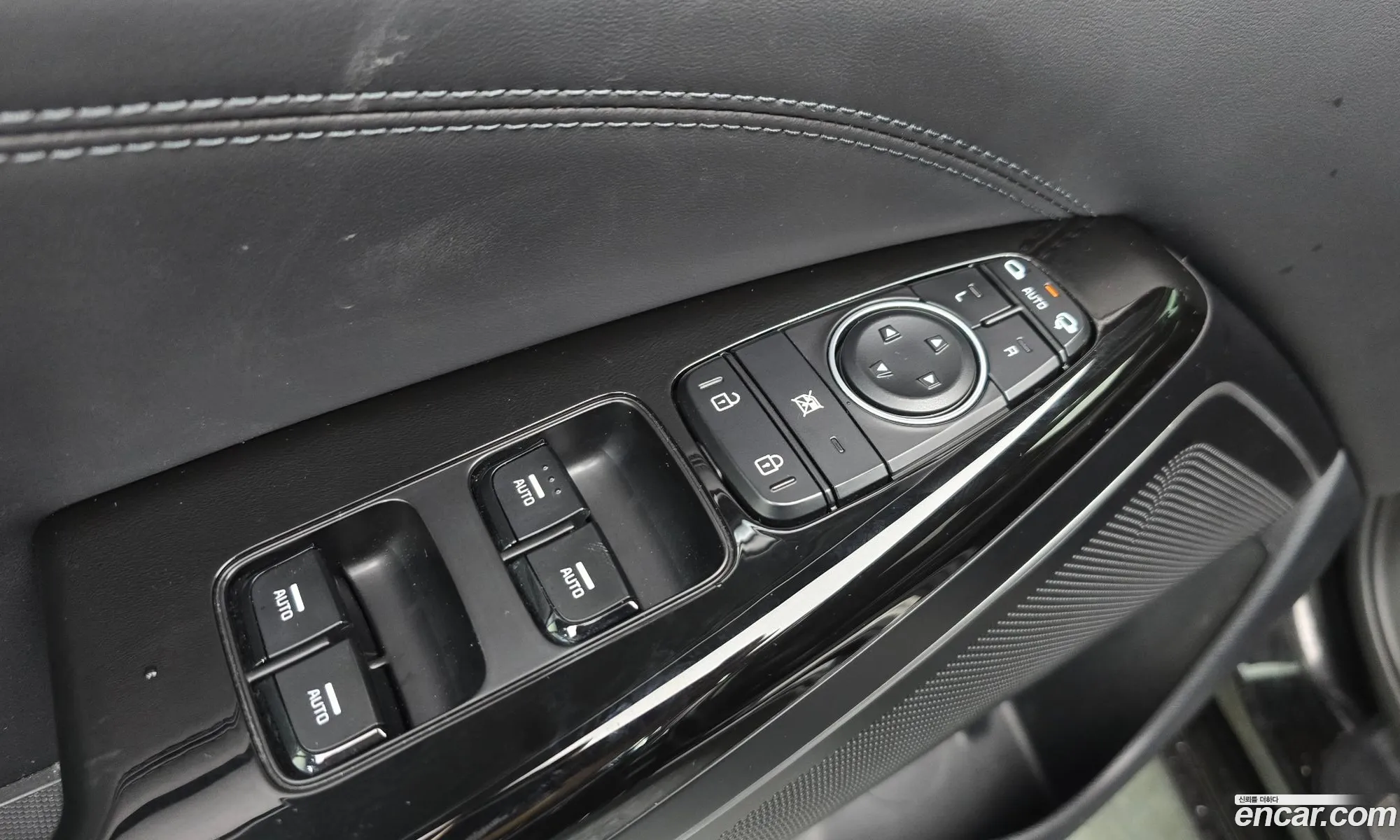 Kia K7 Premier 2019 KNALC41BBLA201261 — 16