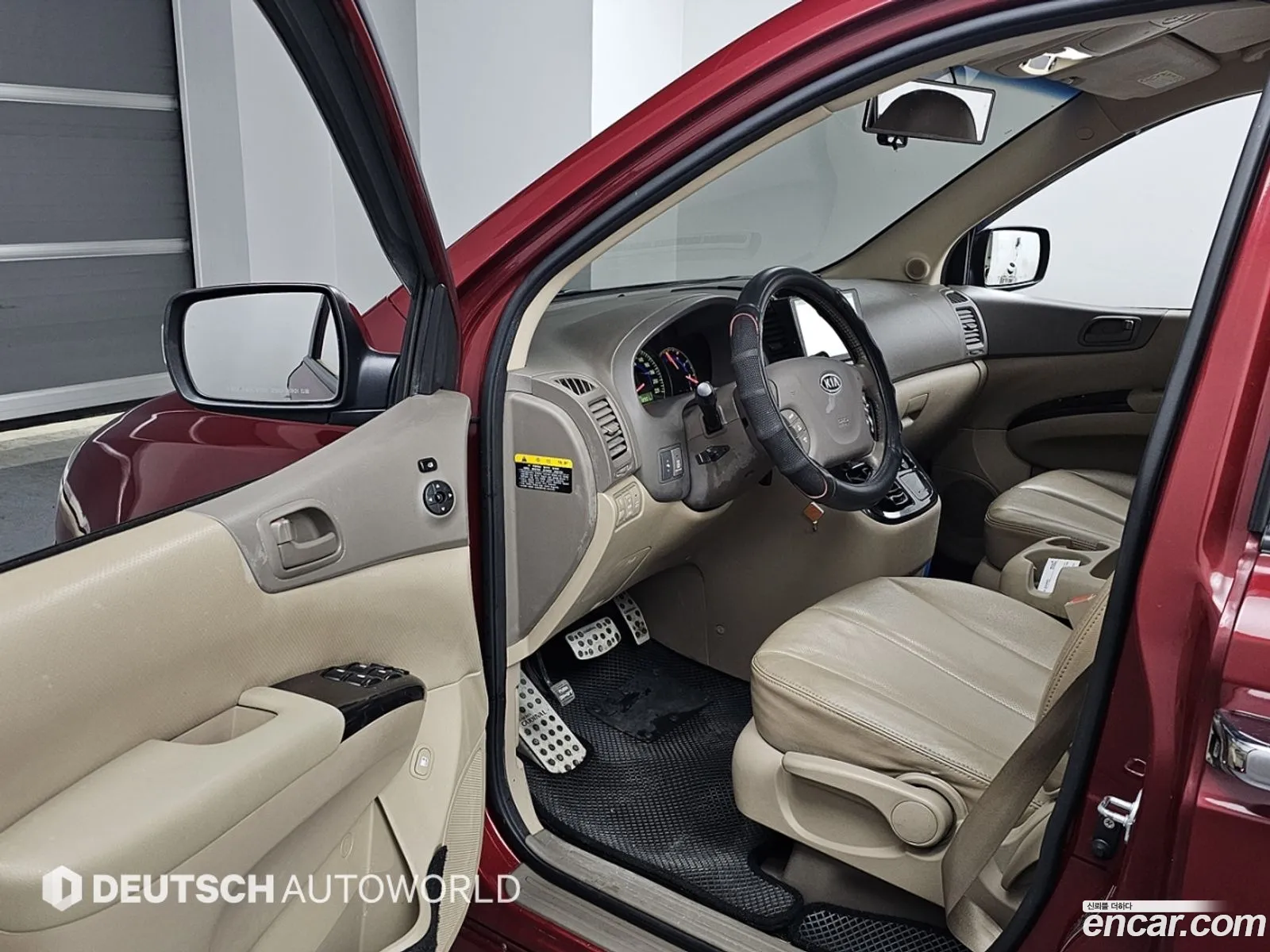 Kia Carnival R 2011 — 6