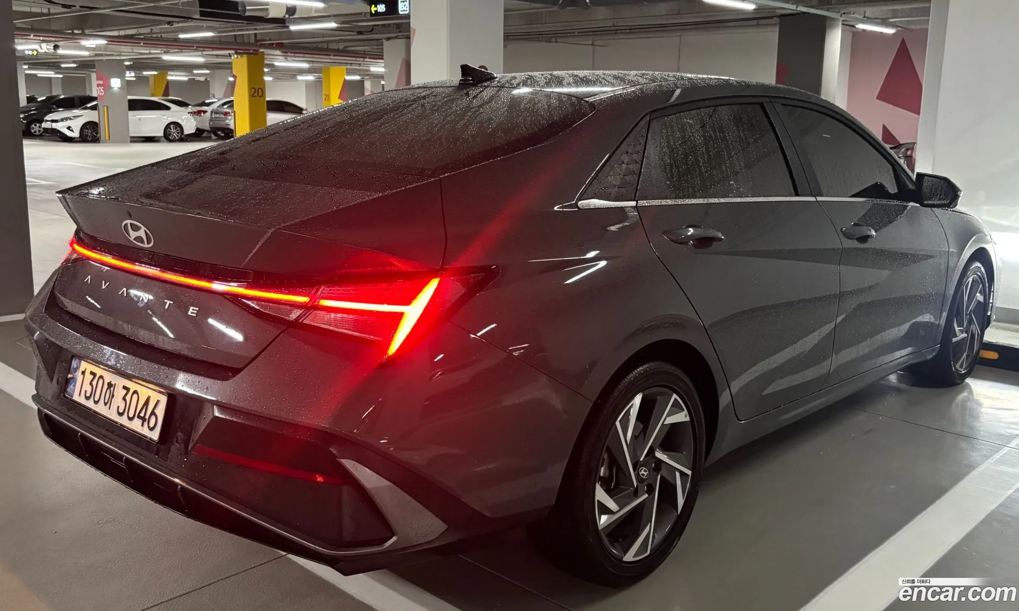 Hyundai Elantra 2024 — 3