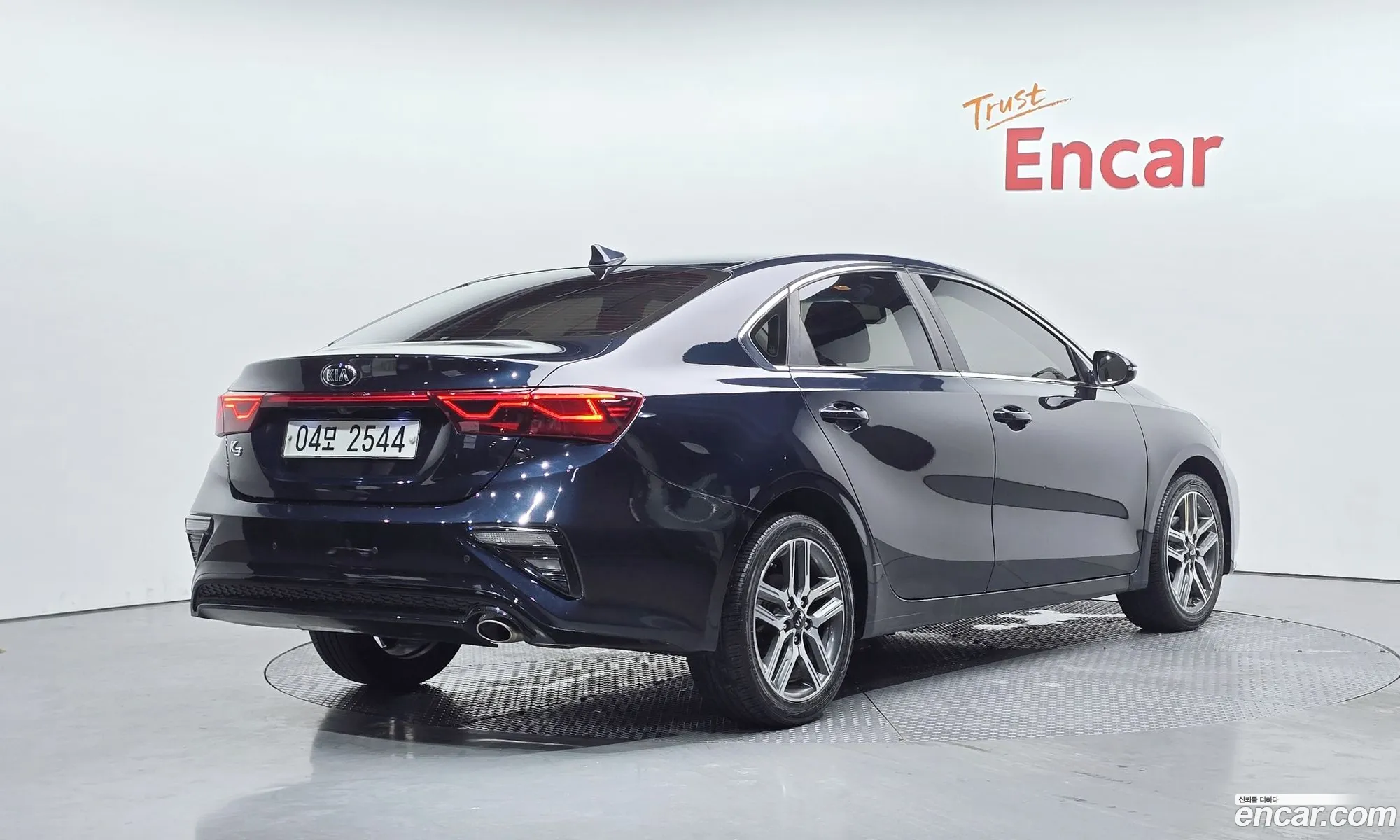 Kia K3 2019 — 16