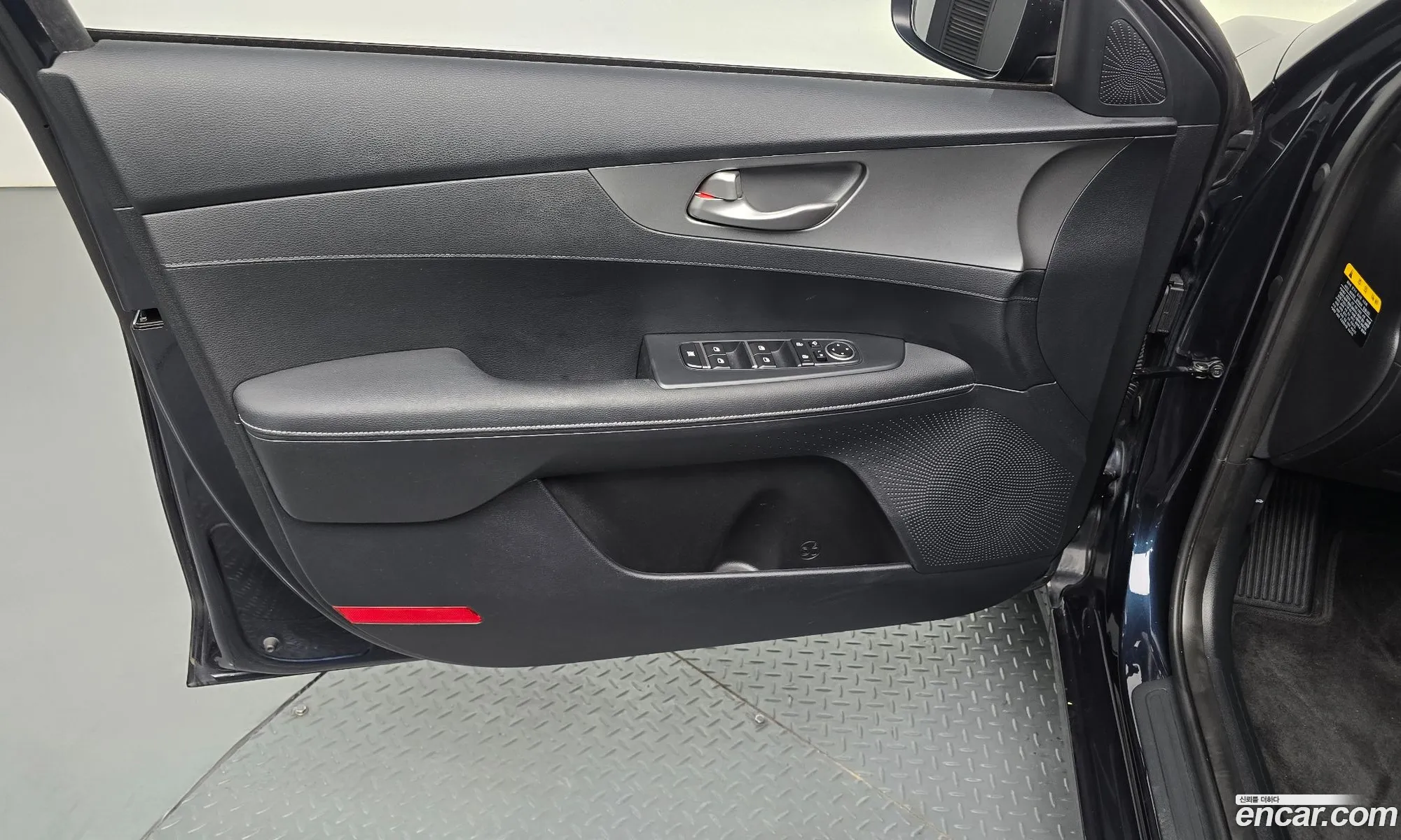 Kia K3 2019 — 12