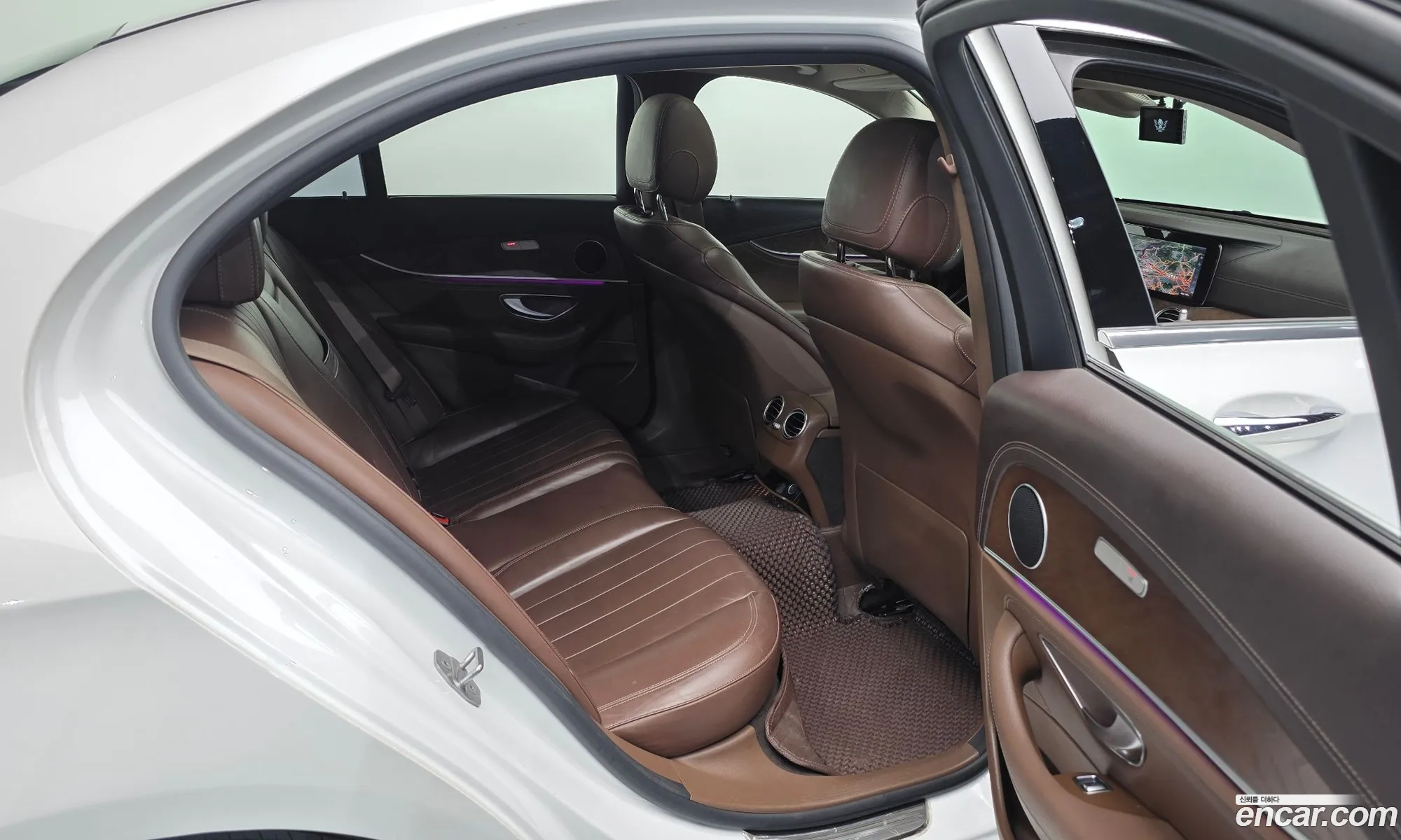 Mercedes-Benz E-Class W213 2016 WDDZF0EB9HA117166 — 6