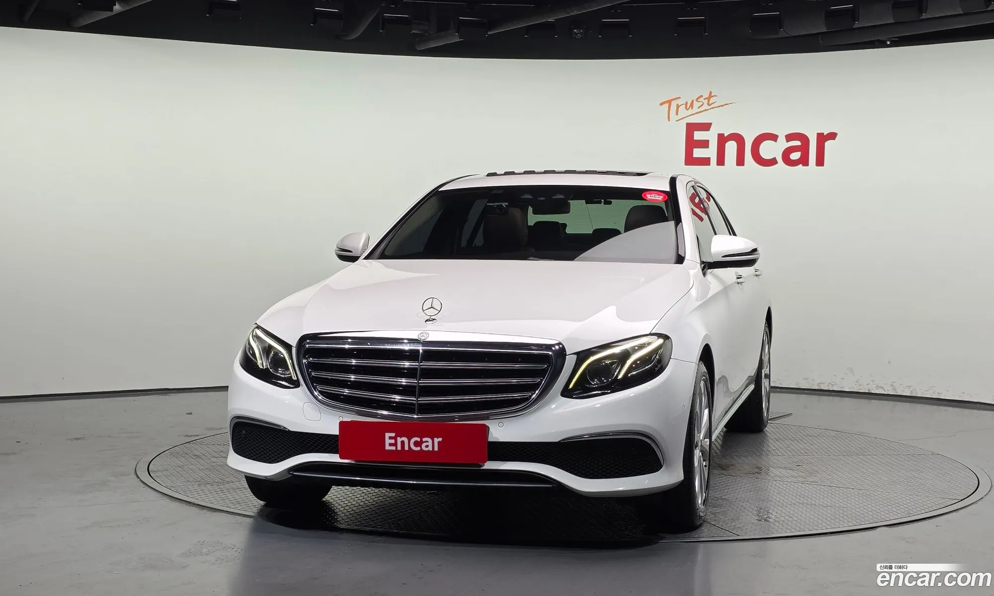 Mercedes-Benz E-Class W213 2016 WDDZF0EB9HA117166 — 2