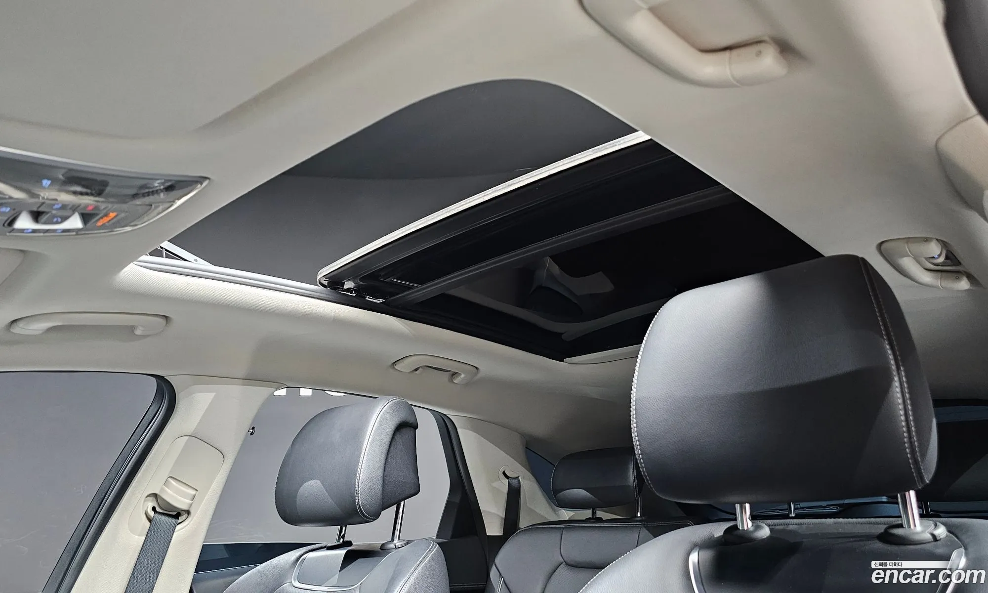 Genesis GV70 2021 — 23