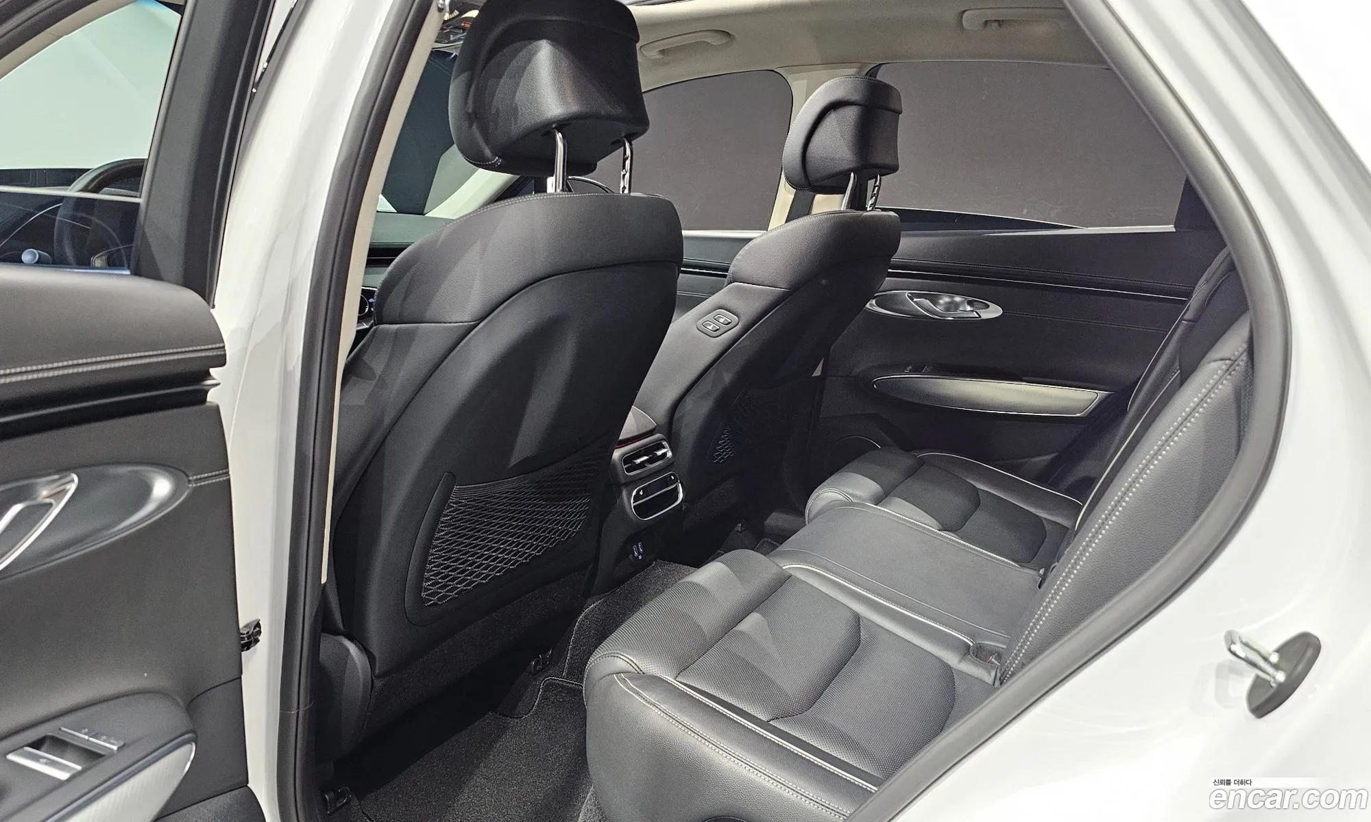 Genesis GV70 2021 — 6