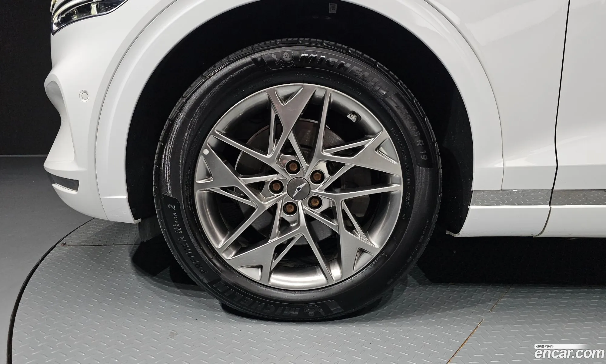 Genesis GV70 2021 — 27