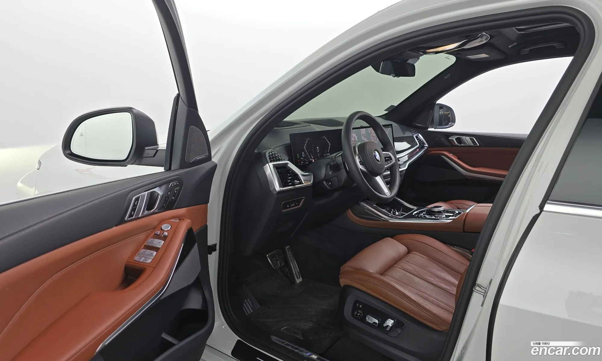 BMW X7 2024 — 16