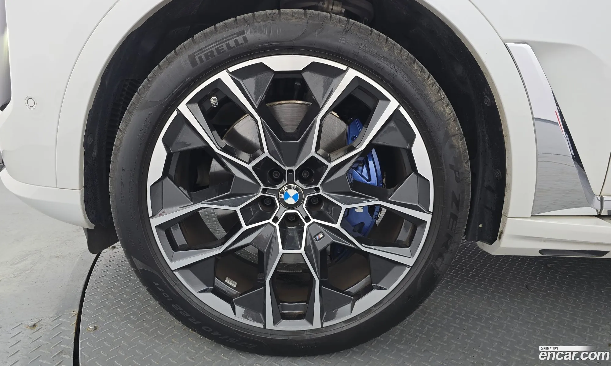 BMW X7 2024 — 2