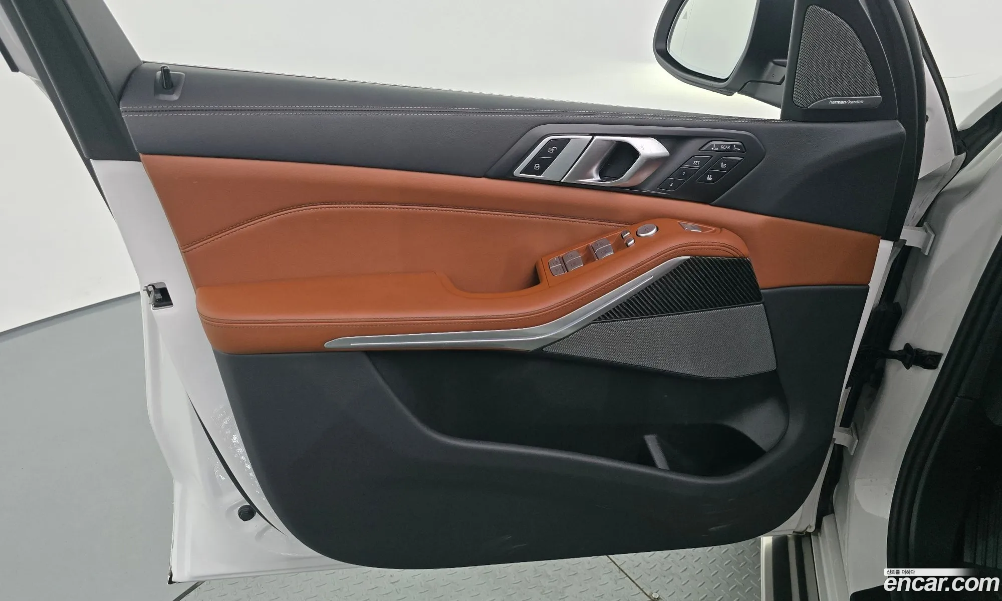 BMW X7 2024 — 27