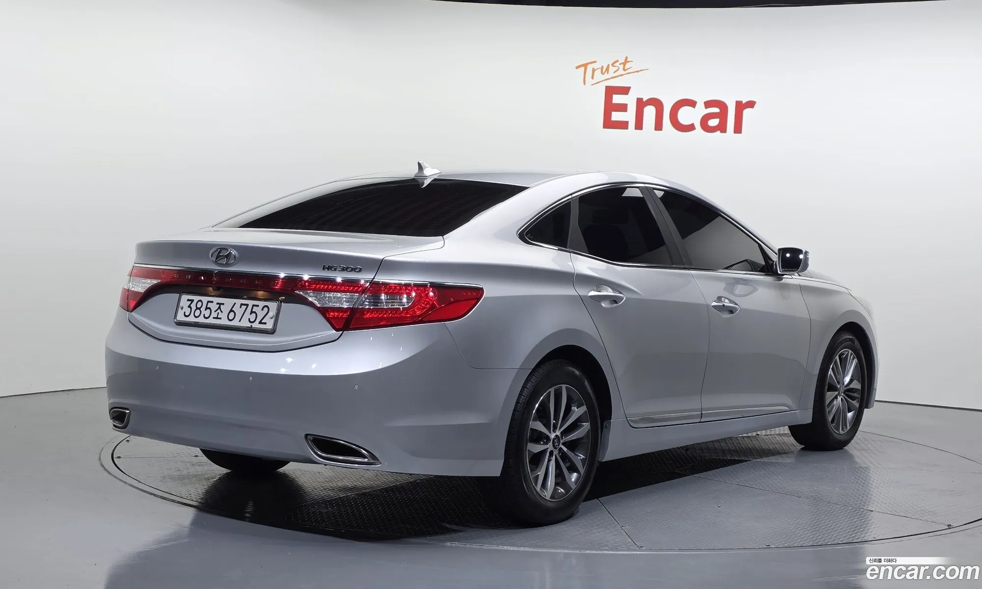 Hyundai Grandeur HG 2012 — 12