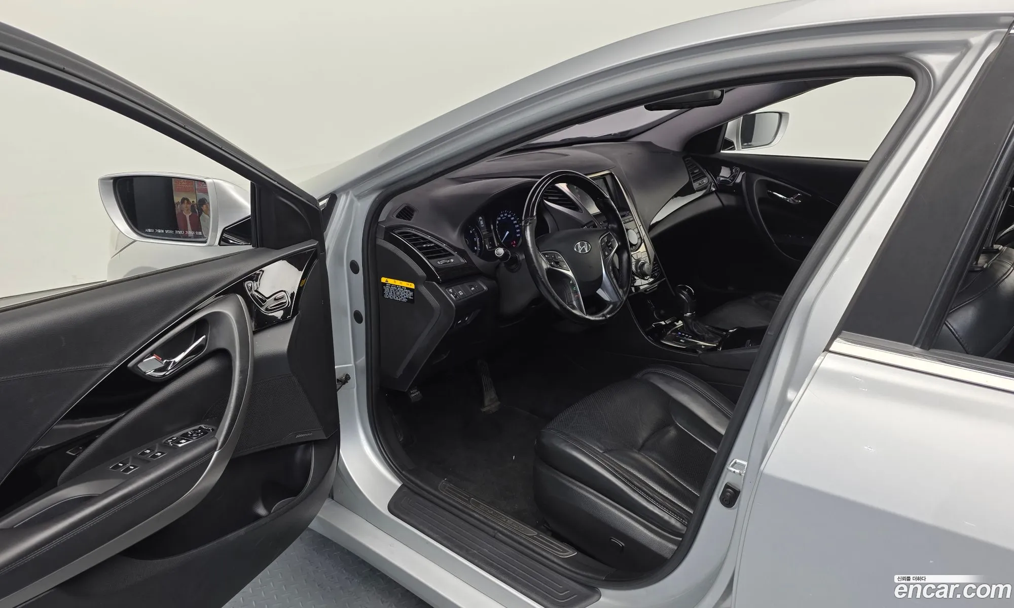 Hyundai Grandeur HG 2012 — 3