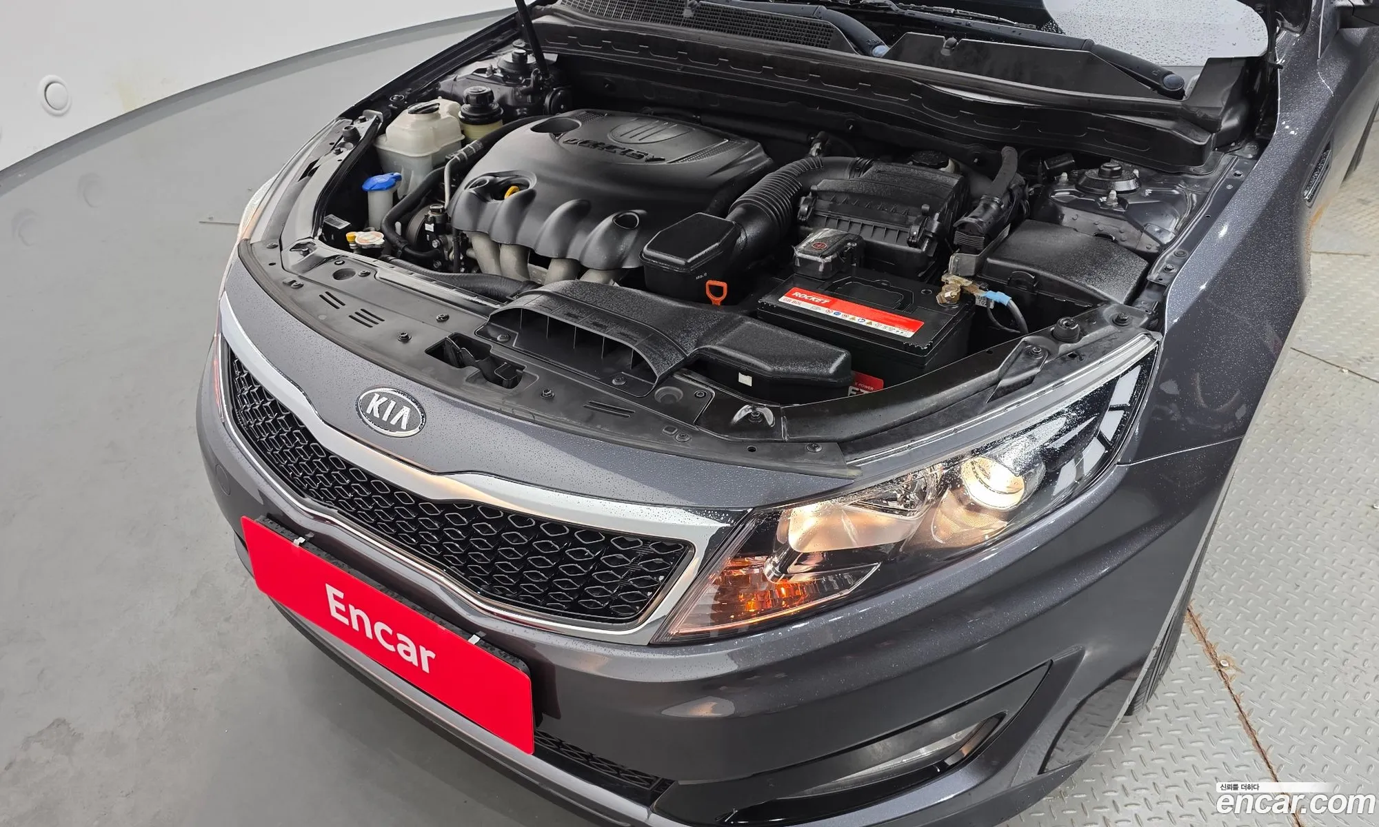 Kia K5 2011 KNAGN415BBA095883 — 13
