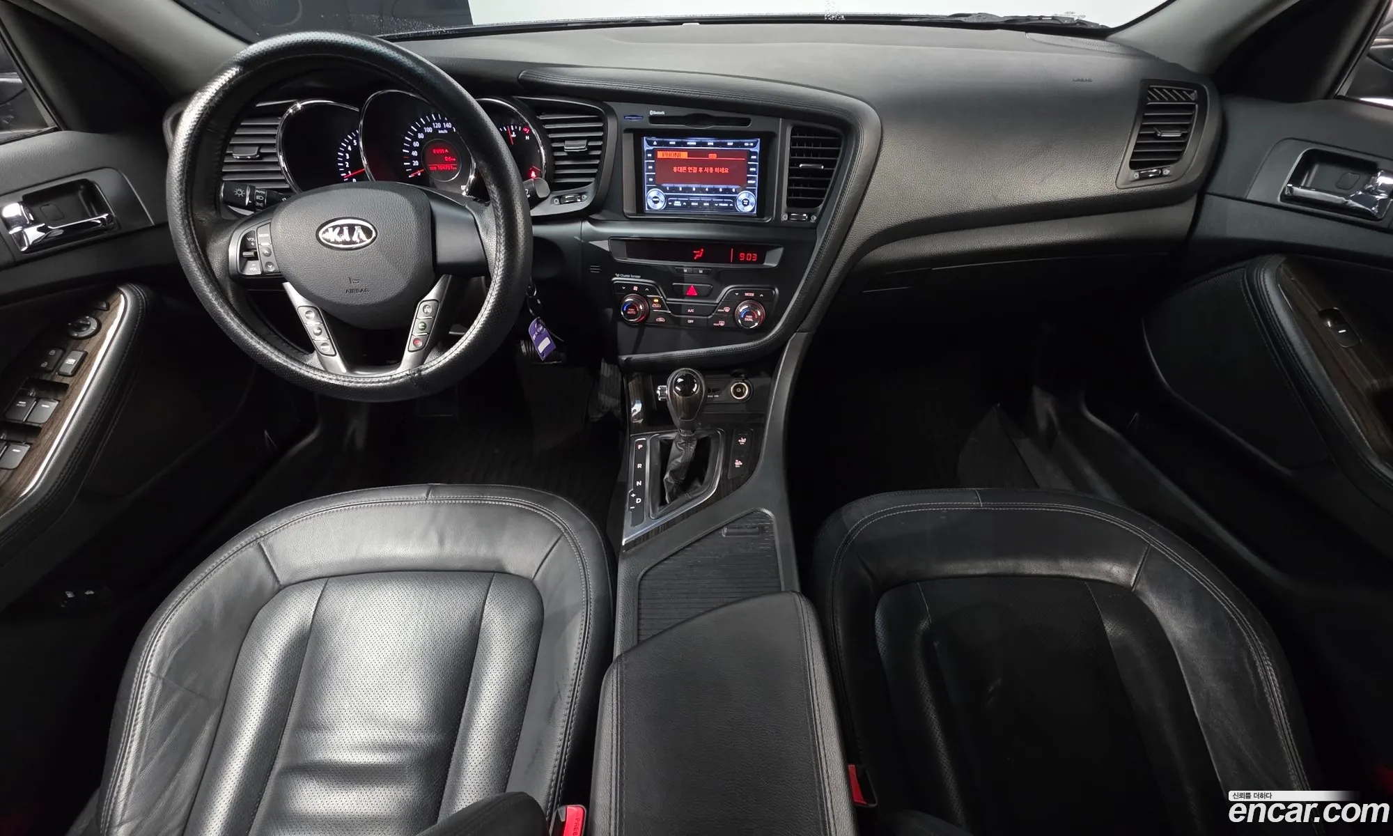Kia K5 2011 KNAGN415BBA095883 — 17