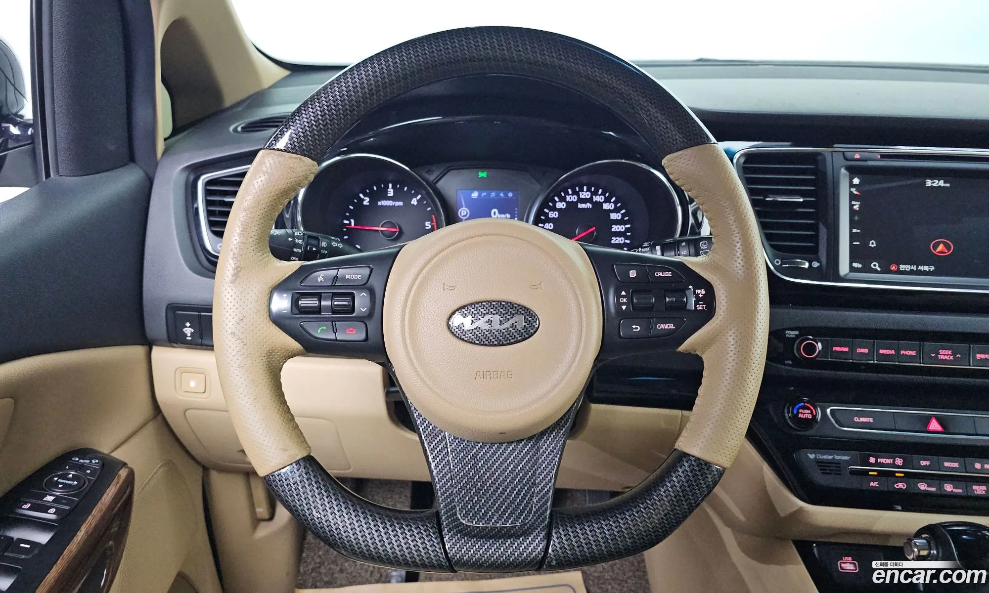 Kia Carnival 2016 KNAMC81ABGS225605 — 16
