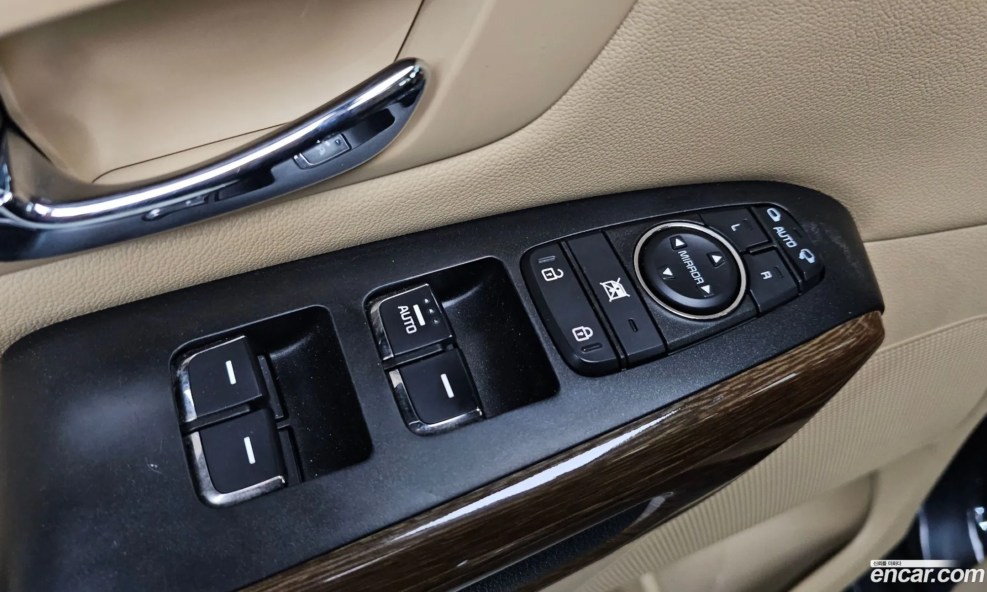 Kia Carnival 2016 KNAMC81ABGS225605 — 20