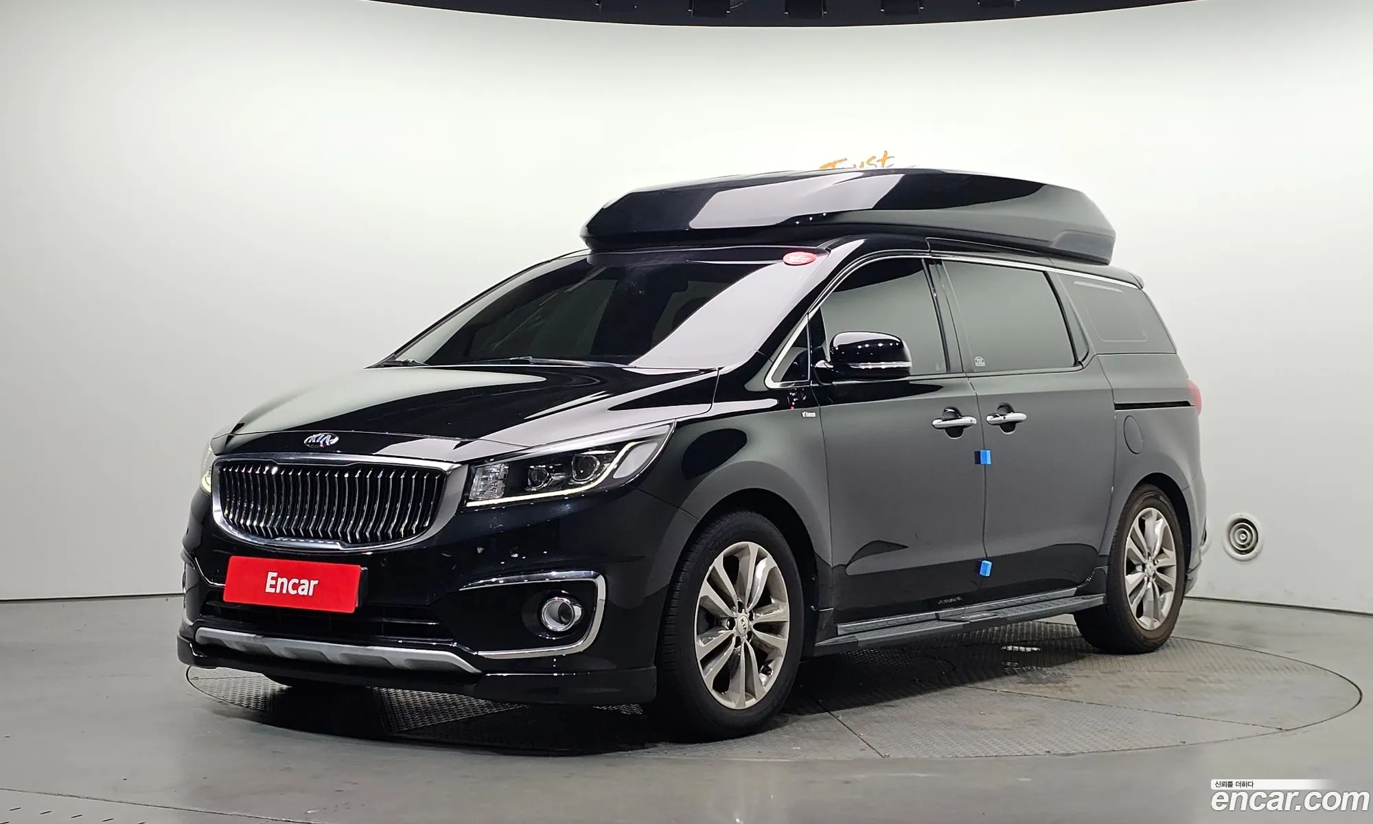 Kia Carnival 2016 KNAMC81ABGS225605 — 2