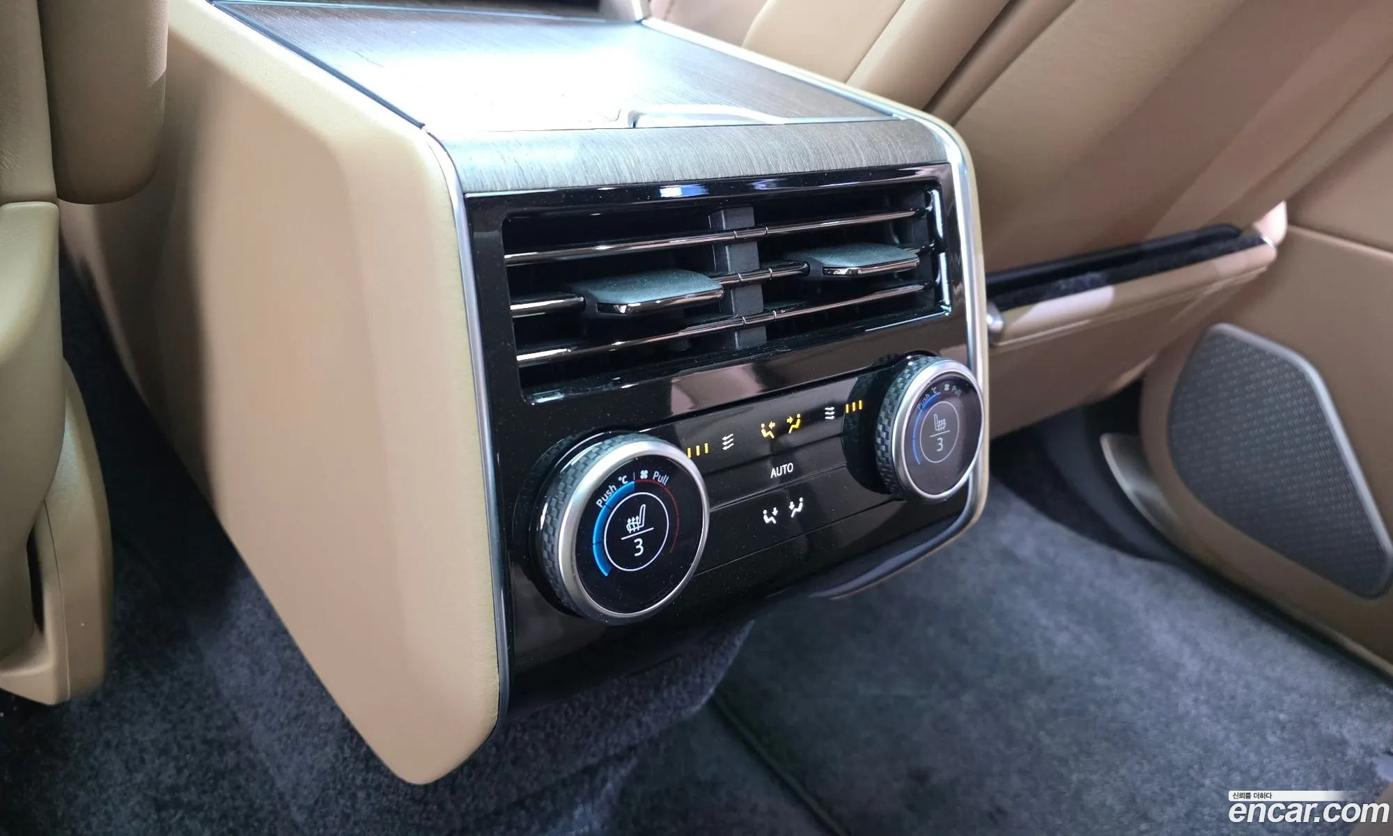 Land Rover Range Rover 2026 SALKABB9 — 2