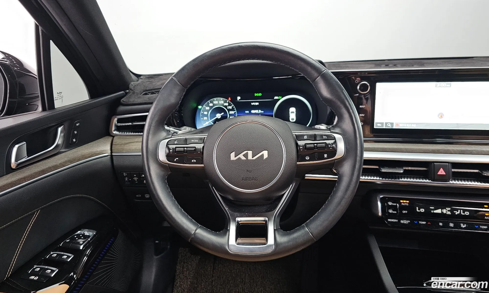 Kia K5 Hybrid 2021 — 16