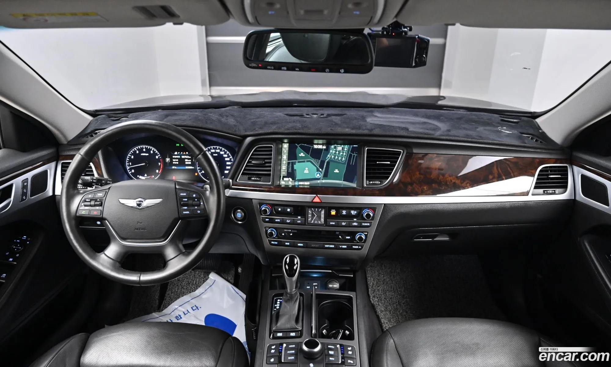 Hyundai Genesis DH 2016 — 10