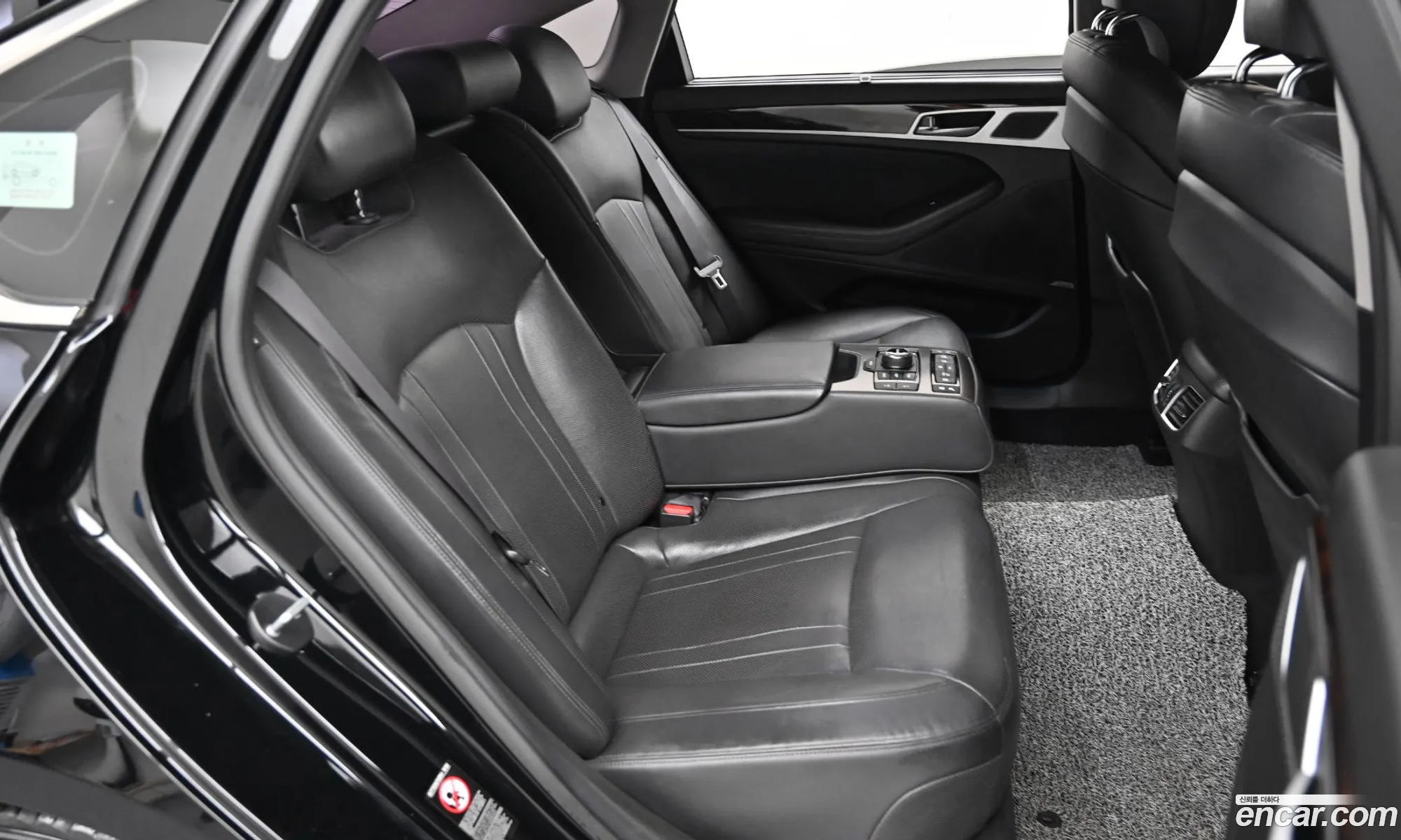 Hyundai Genesis DH 2016 — 4