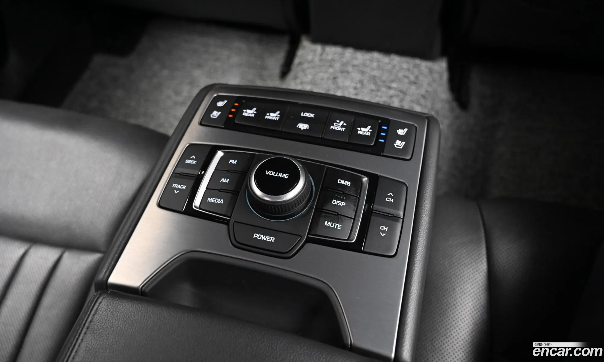 Hyundai Genesis DH 2016 — 16