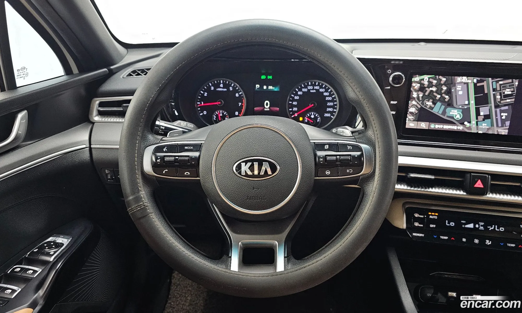 Kia K5 2020 KNAG141ABLA055714 — 31