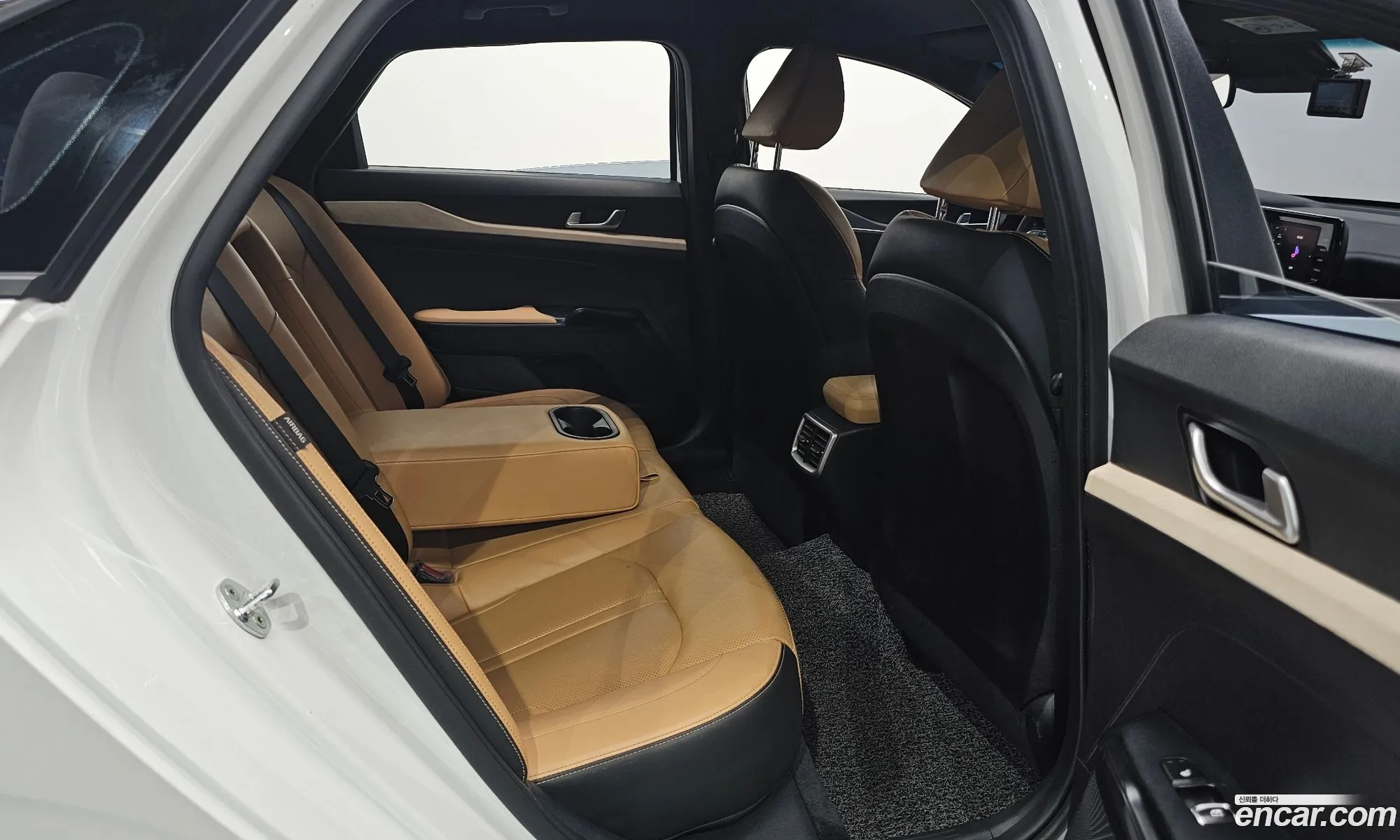 Kia K5 2020 KNAG141ABLA055714 — 10